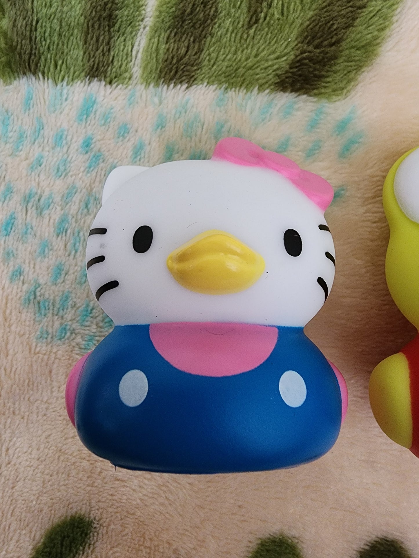 Hello Kitty and Friends Rubber Duckies Set