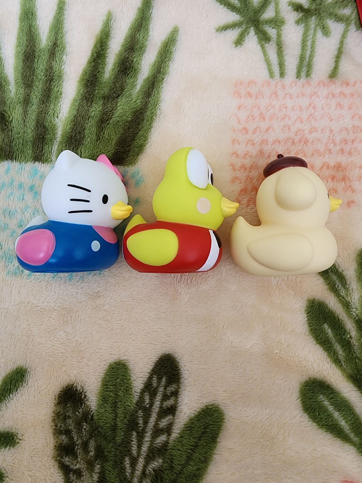 Hello Kitty and Friends Rubber Duckies Set