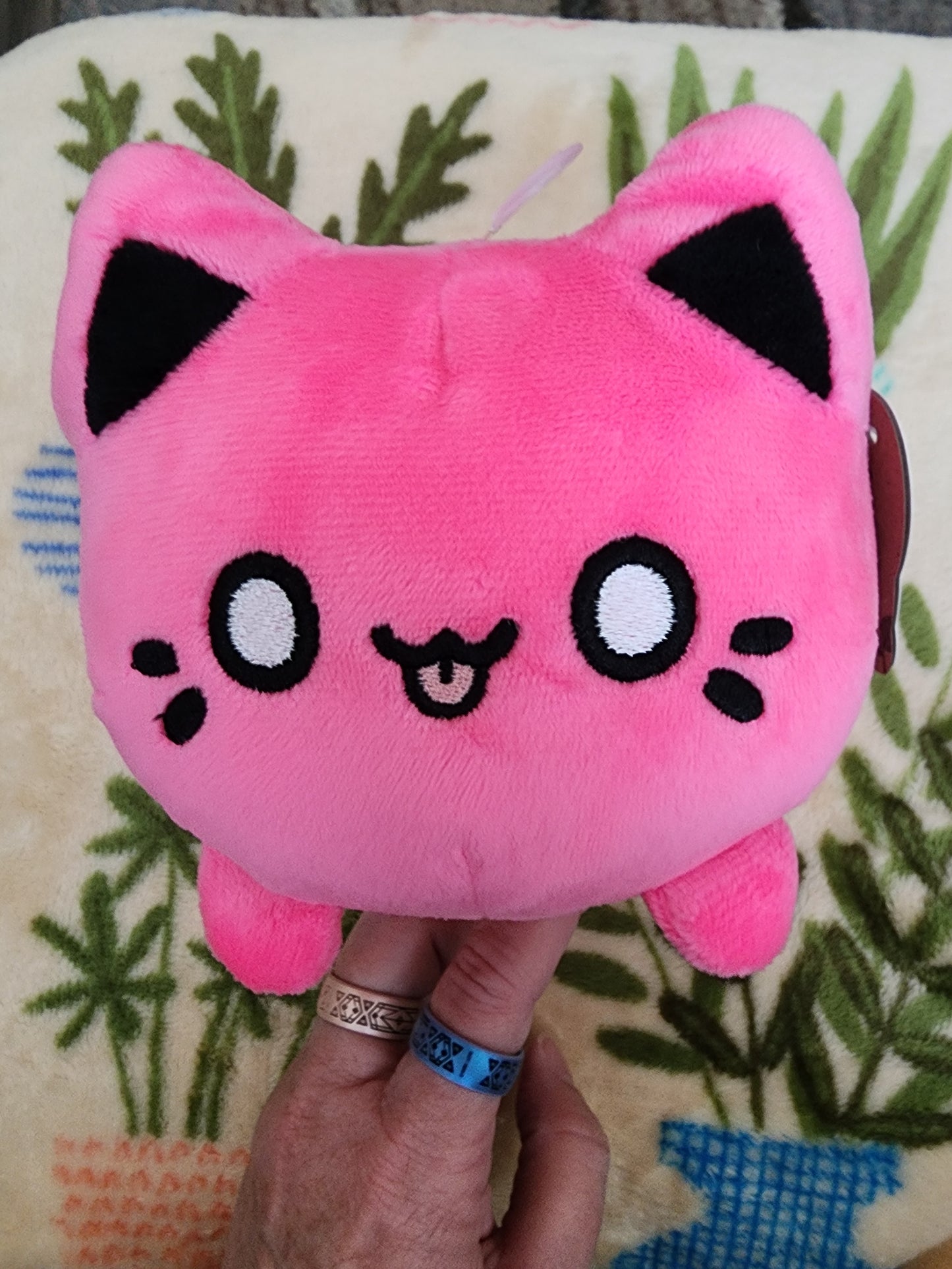 Meowchi Vivid Pink 7" Plush