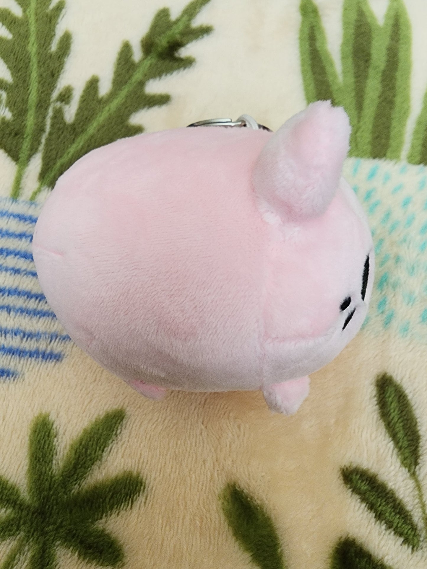 Meowchi Strawberry Pink Plush Bag Clip