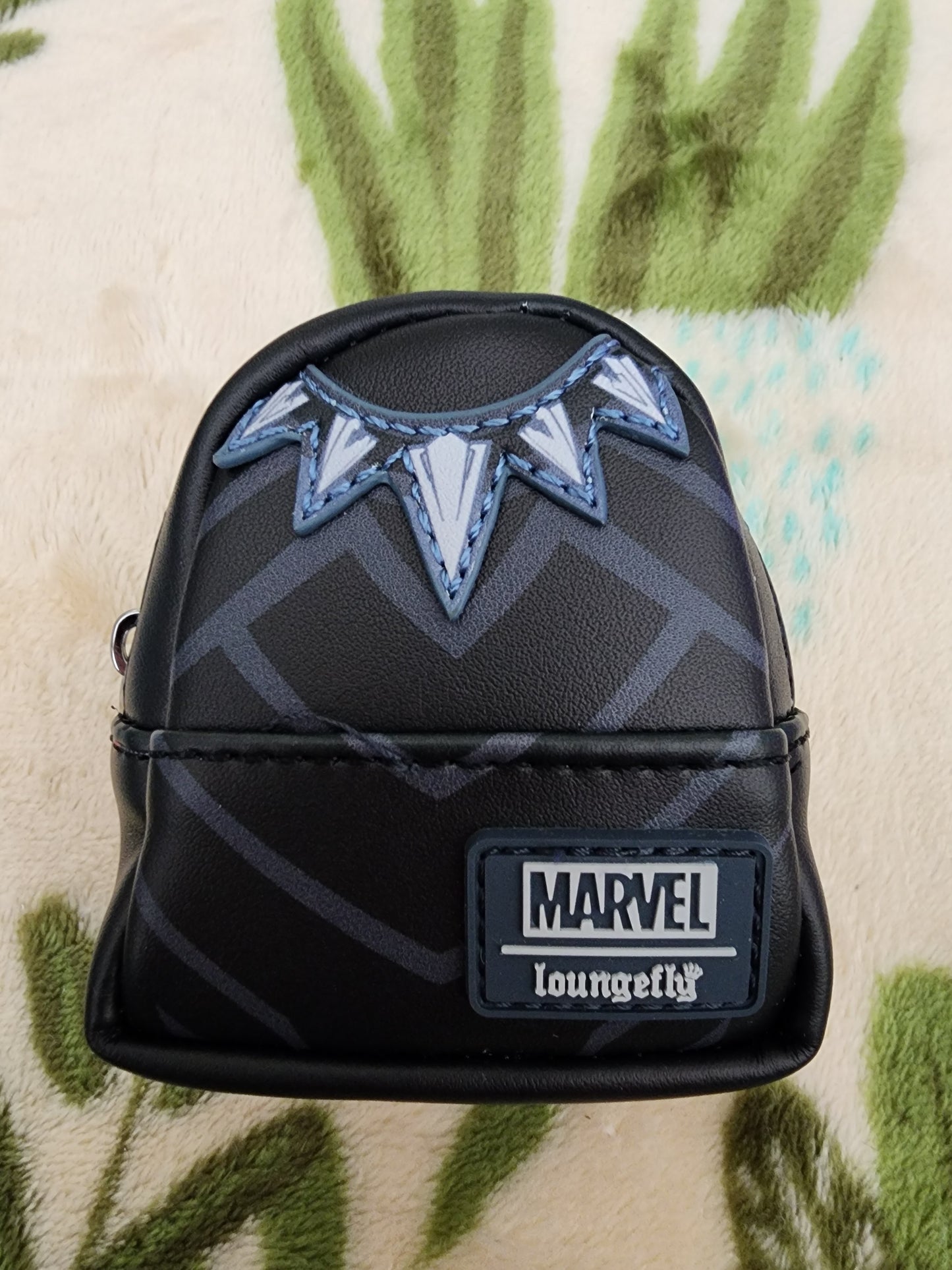 Marvel Avengers Mini Pocket Backpack Mystery Bag Clips/Key Chains