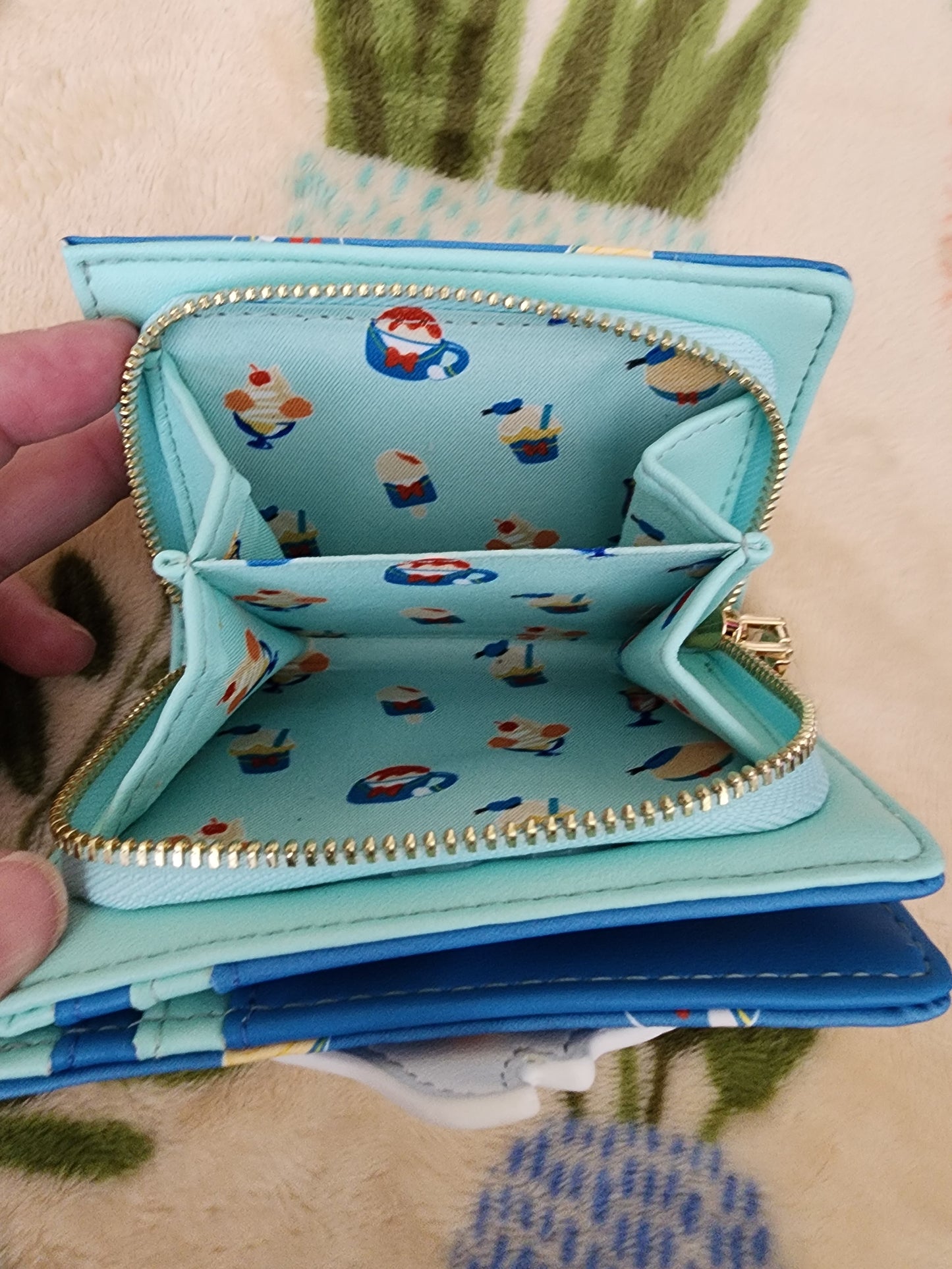 Our Universe Disney Donald Duck Card Holder Wallet