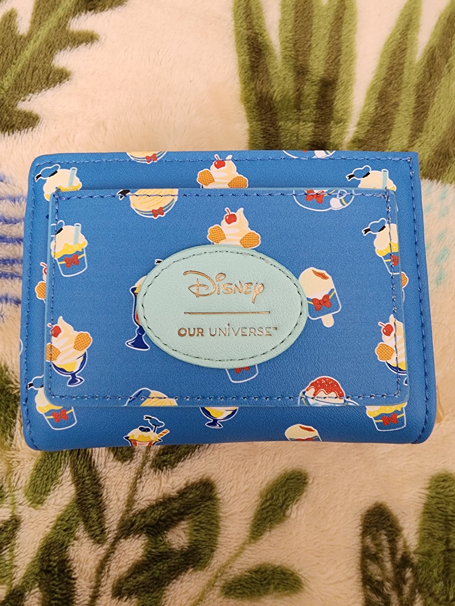 Our Universe Disney Donald Duck Card Holder Wallet