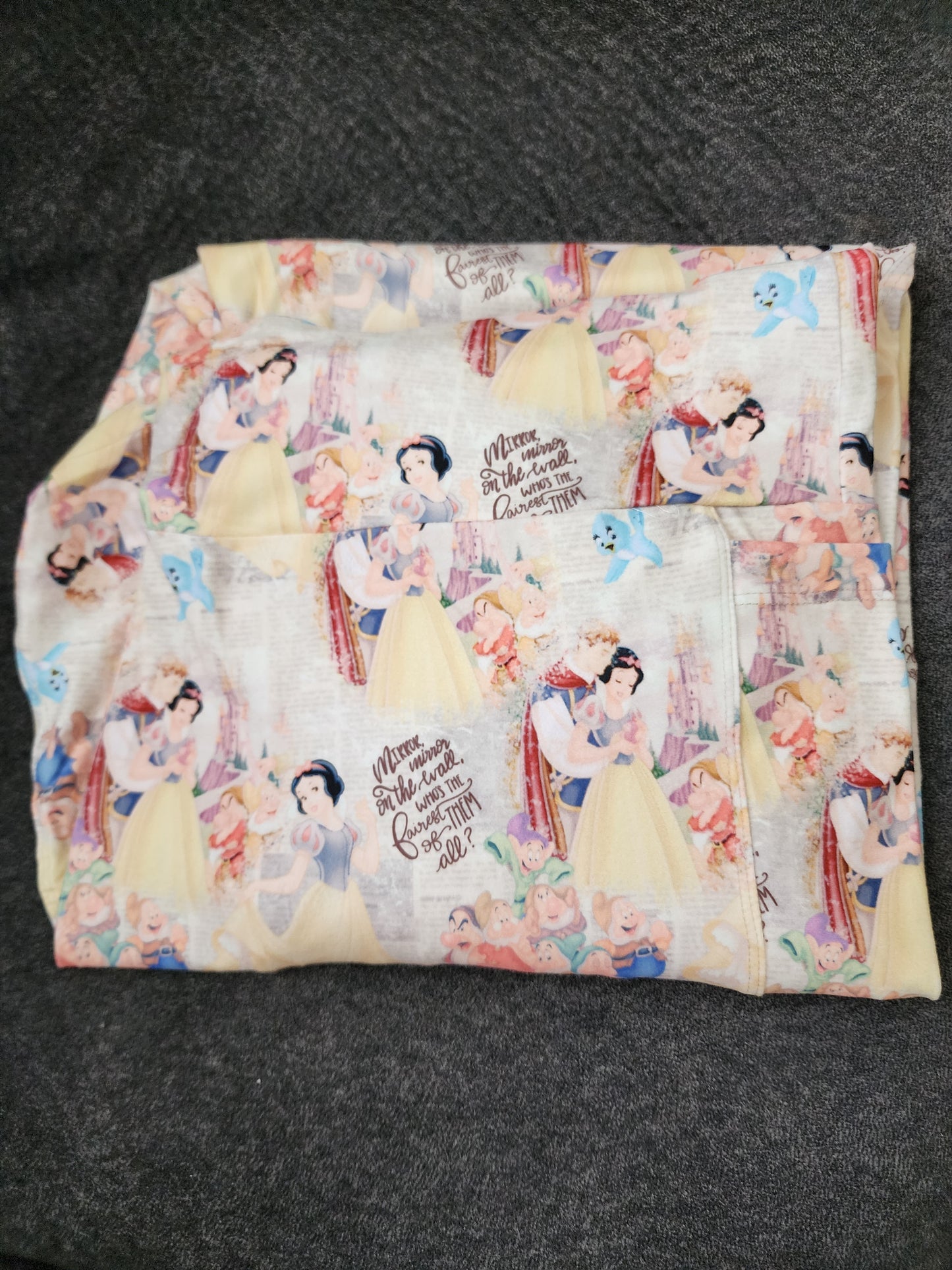 *CP Disney Snow White and The Seven Drawfs Leggings