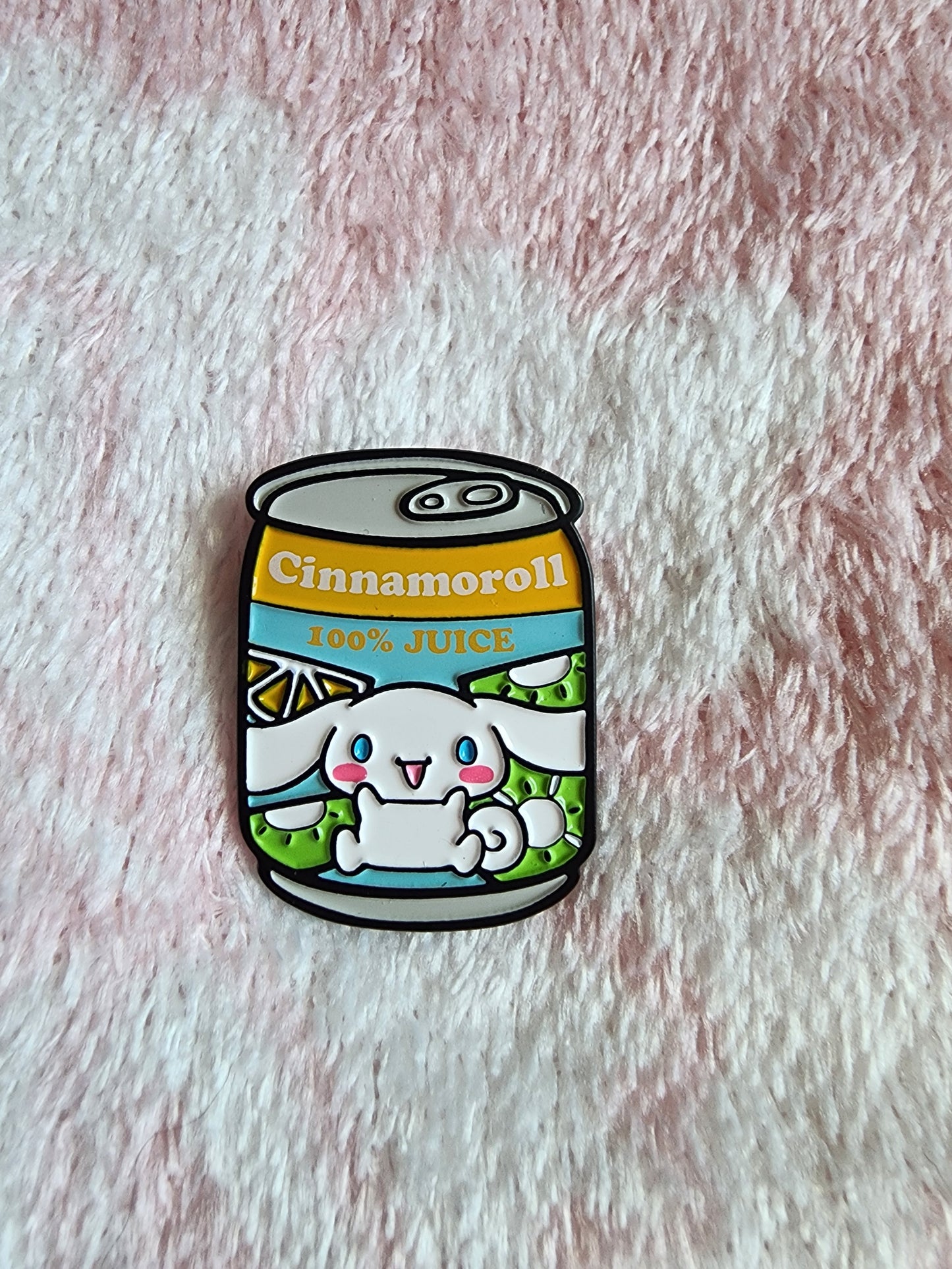 Hello Kitty and Friends Juice Can Mystery Pins