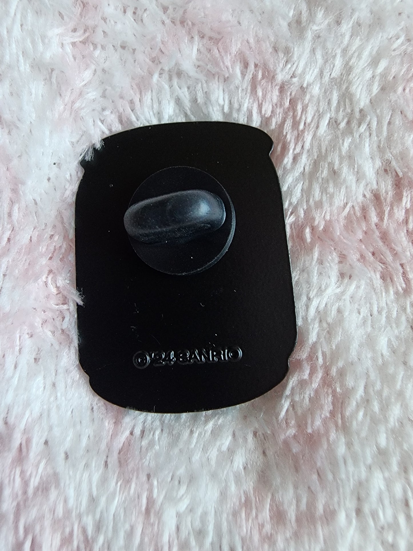 Hello Kitty and Friends Juice Can Mystery Pins