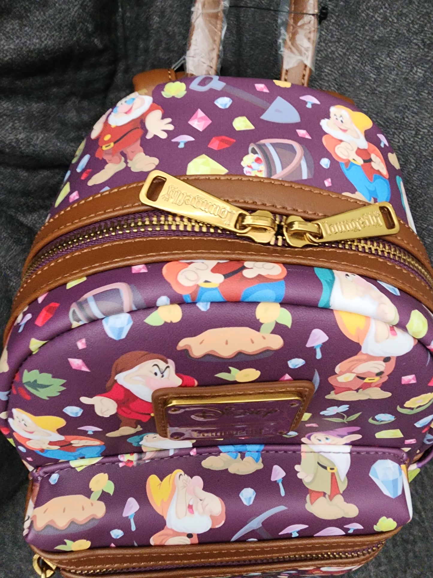 Loungefly Disney Snow White and The Seven Drawfs Backpack