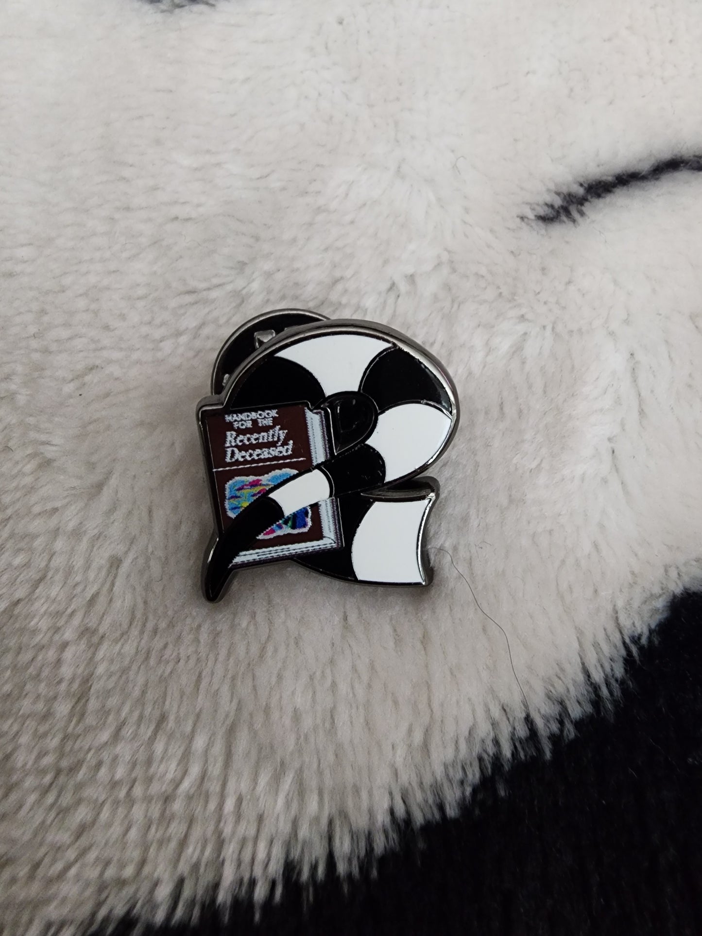 Loungefly Beetlejuice Sand Snake Mystery Pins