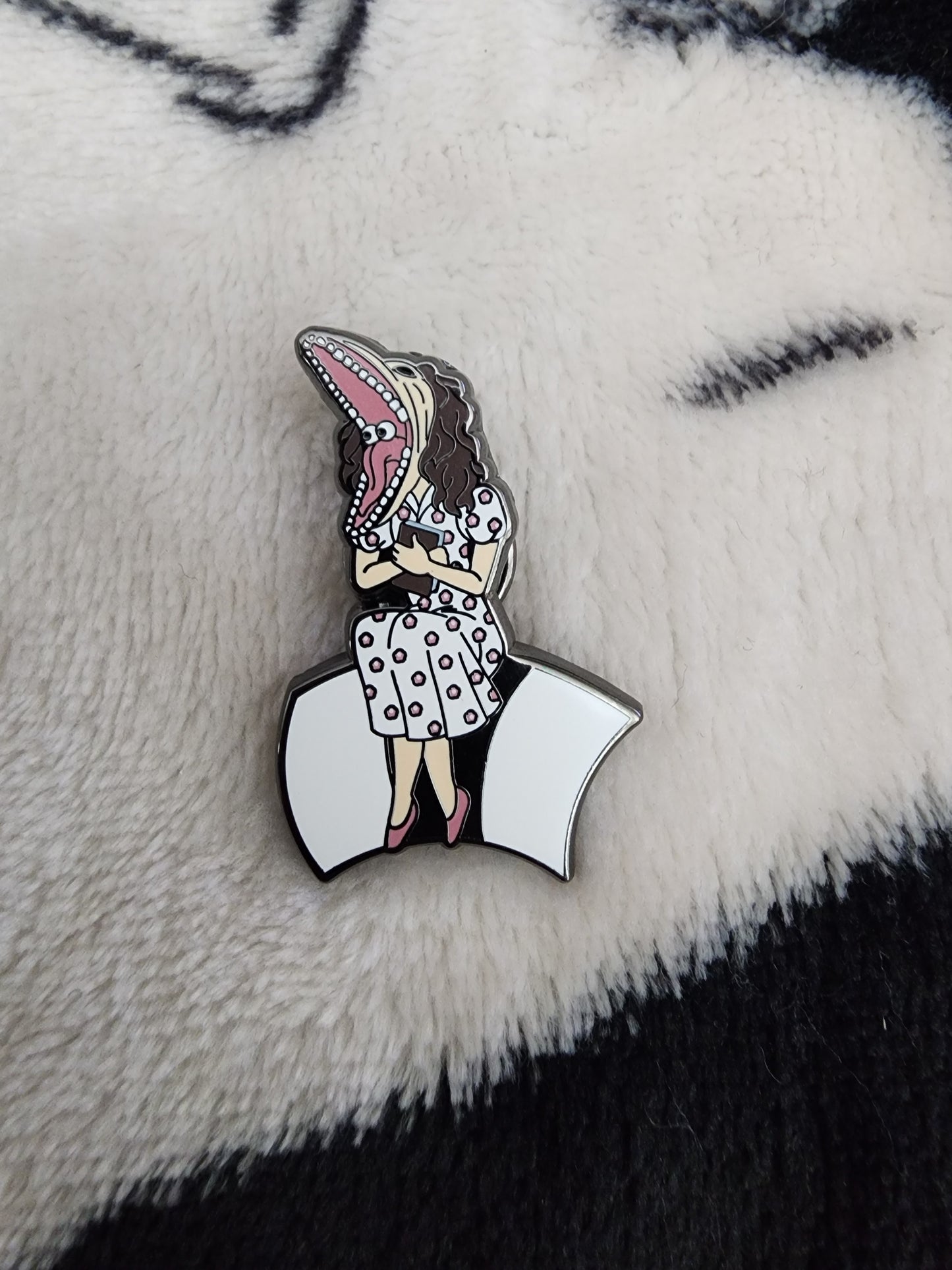 Loungefly Beetlejuice Sand Snake Mystery Pins