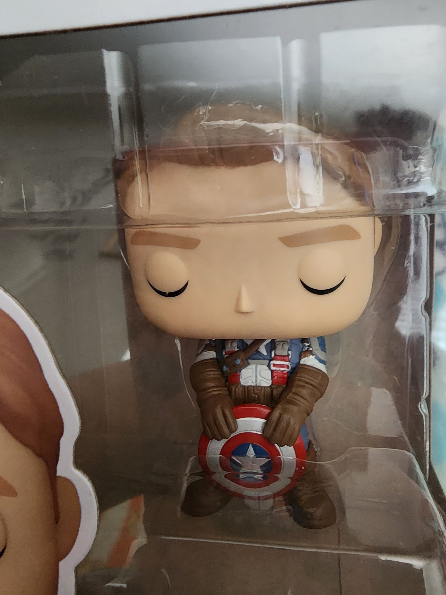 Funko Pop Marvel Captain America Exclusive Upper Deck Figure