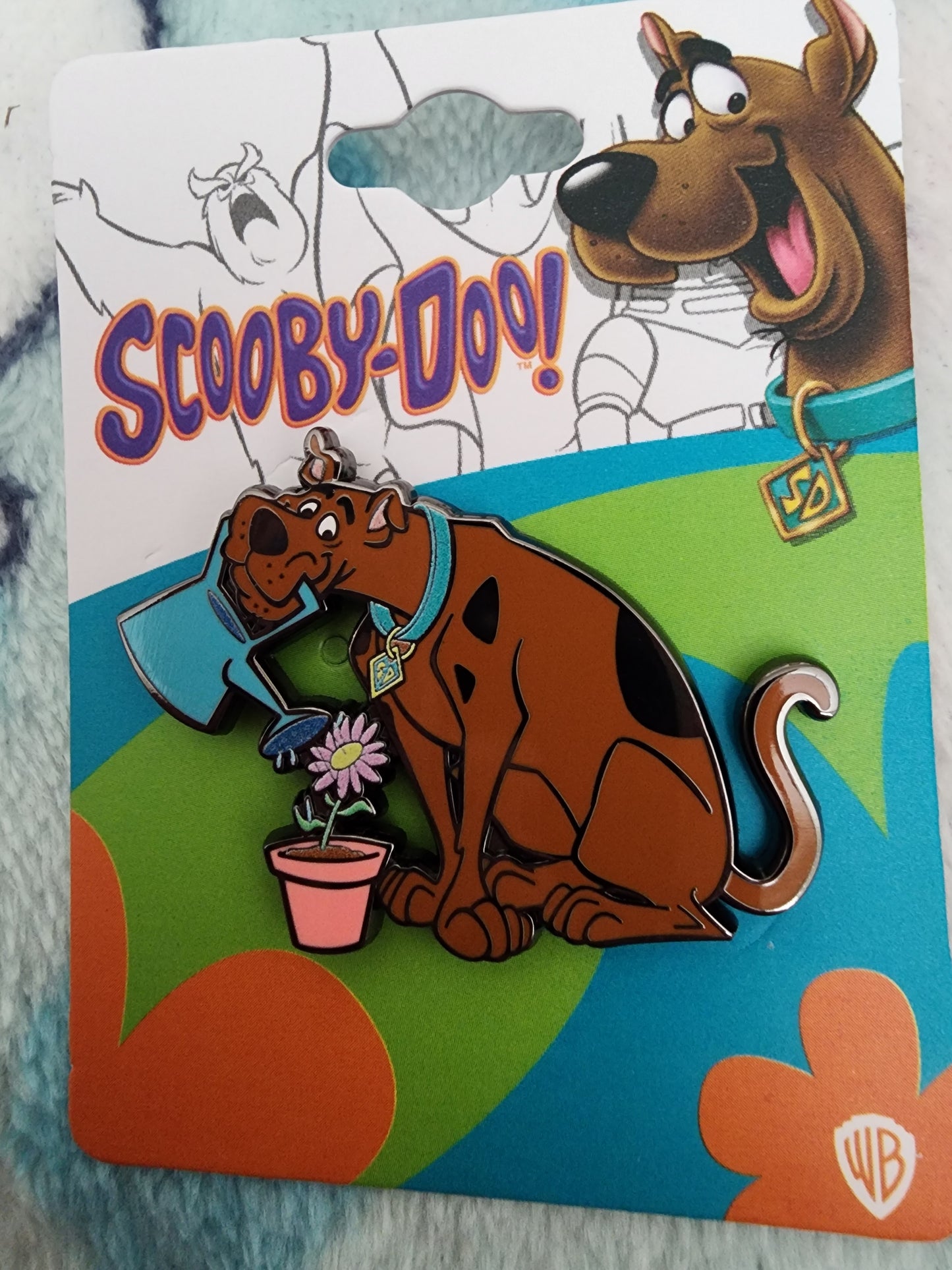 Scooby-Doo Watering Flowers Pin