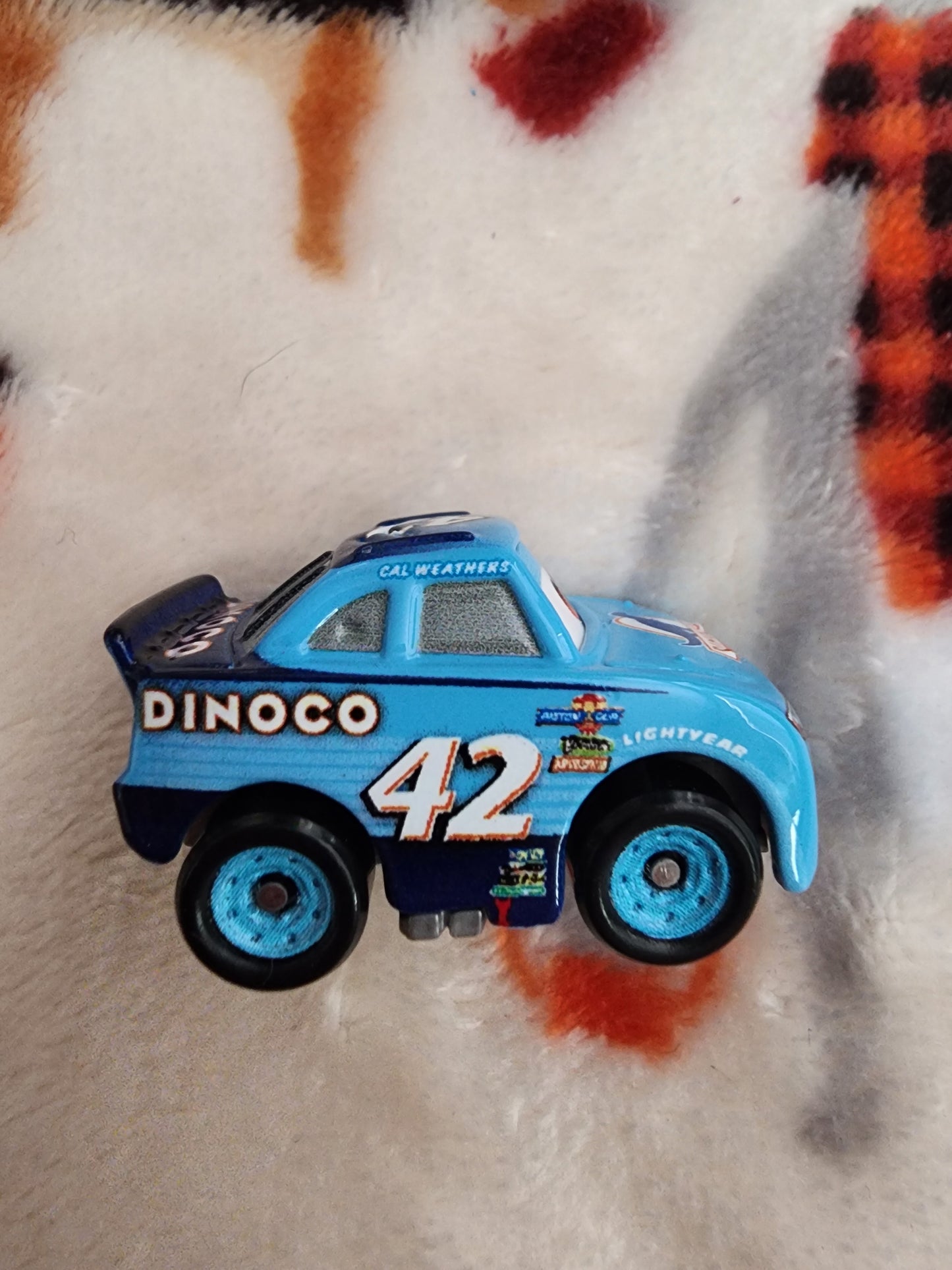 Disney Pixar Cars Metal Mystery Mini Racers Car