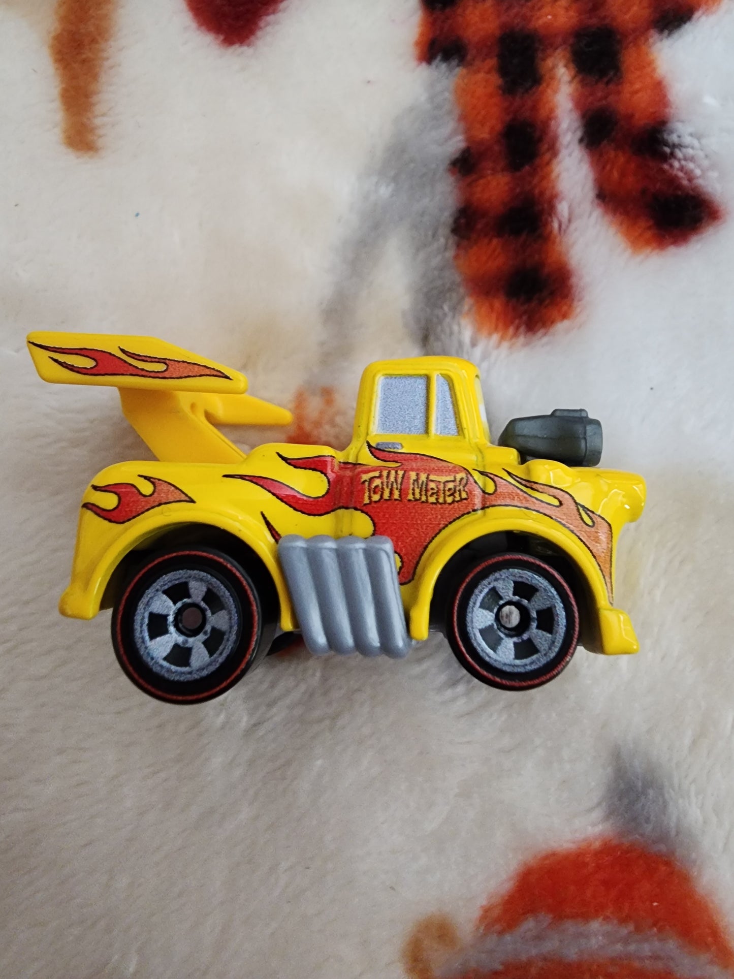 Disney Pixar Cars Metal Mystery Mini Racers Car