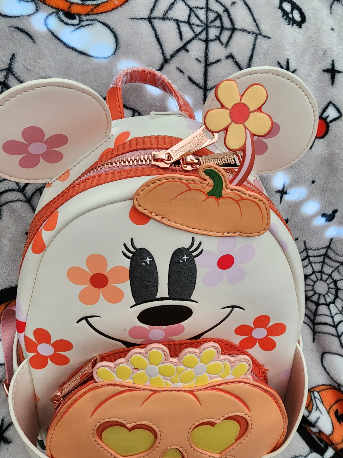 Loungefly Disney Minnie Mouse Ghost Holding a Pumpkin Backpack