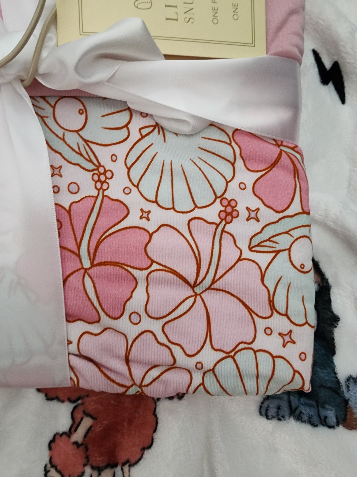 *CP Hawaiian Shells and Hibiscus Bamboo Baby Blanket