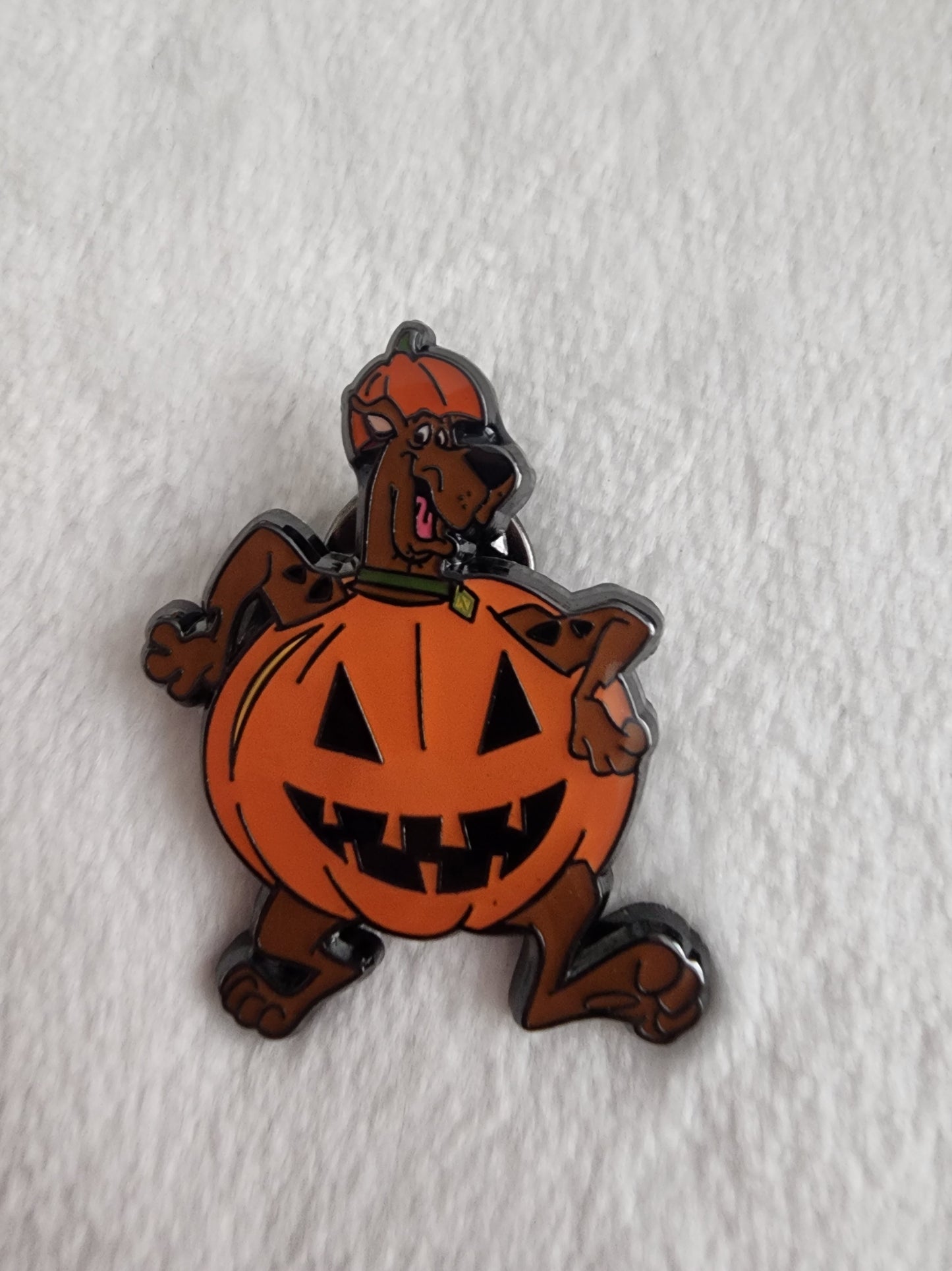 Loungefly Scooby-Doo Halloween Mystery Pins