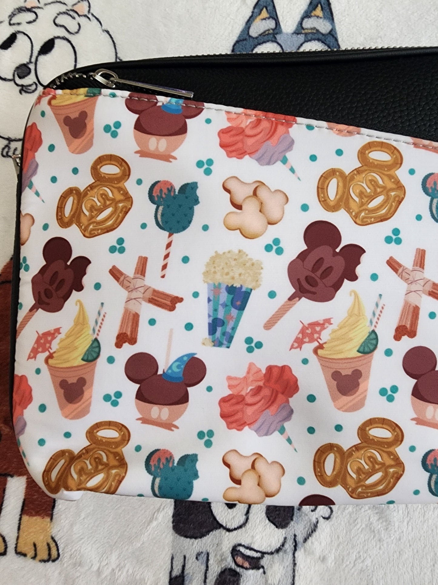 Ellie Sue Disneyland Park Snacks Crossbody Bag