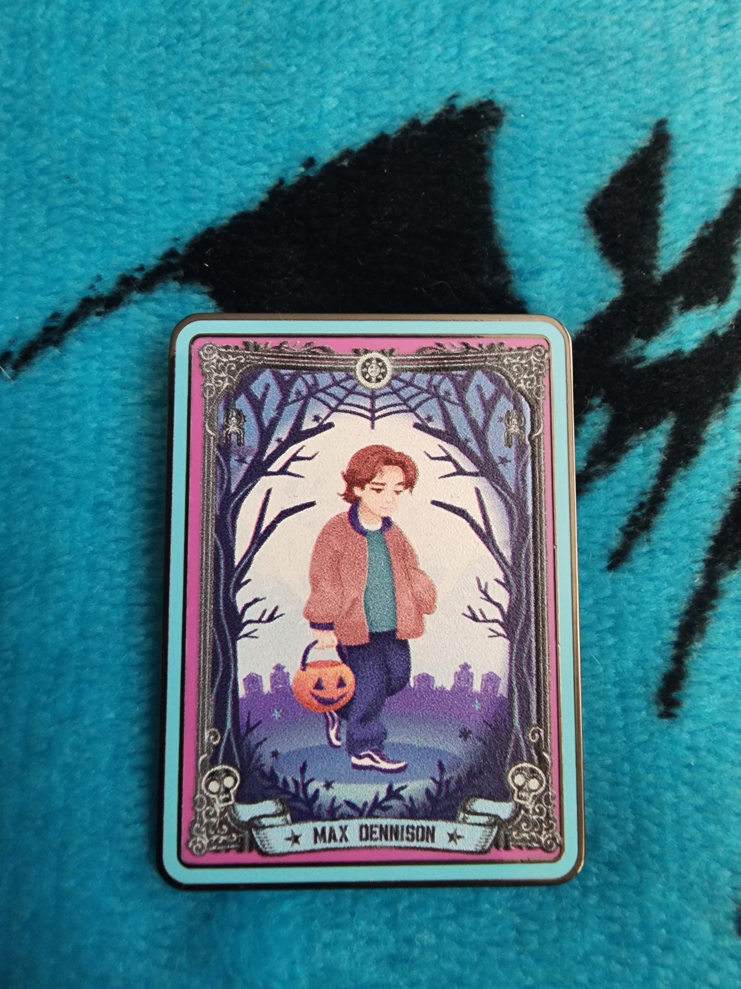 Loungefly Disney Hocus-Pocus Mystery Pins