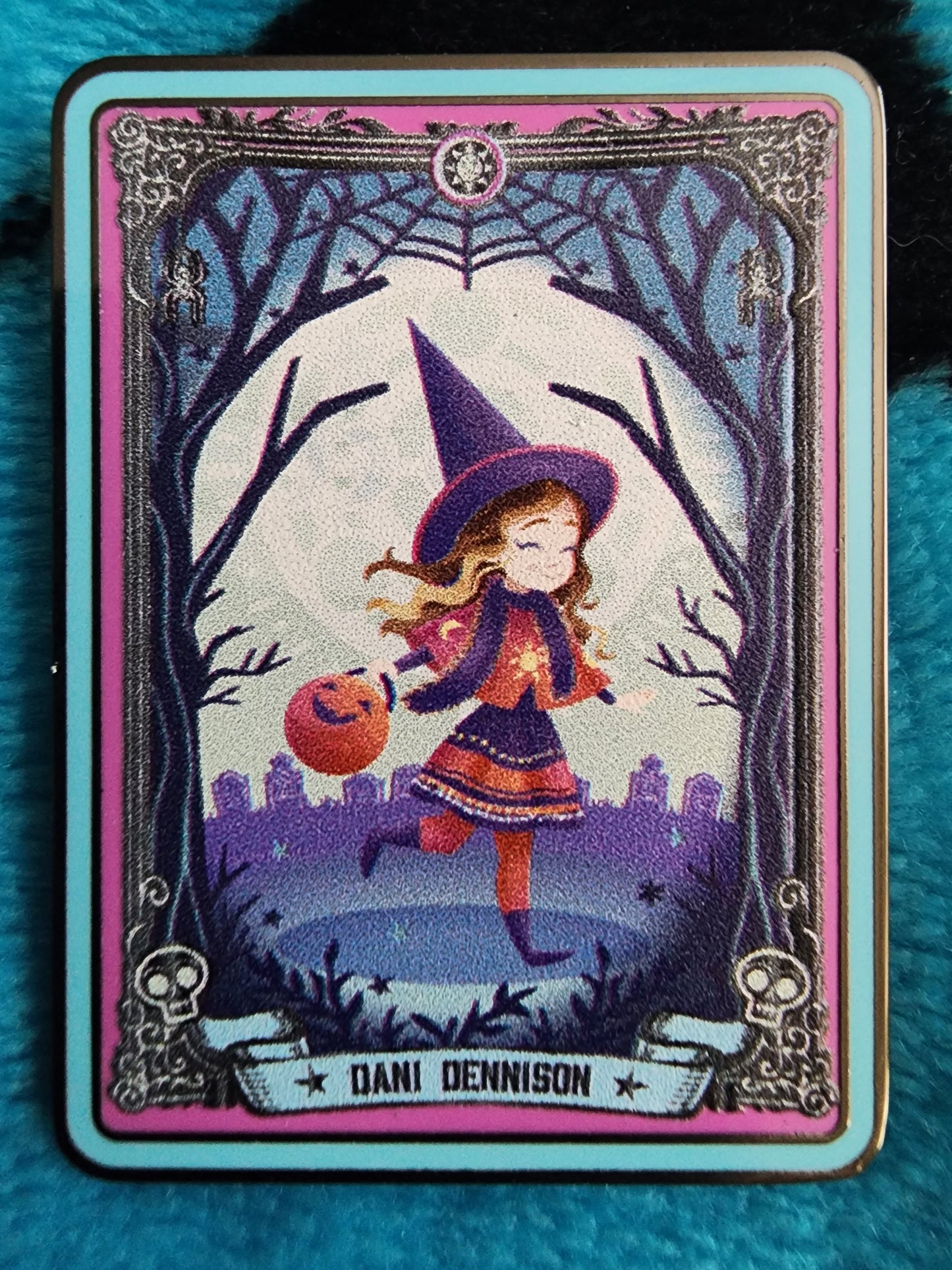 Loungefly Disney Hocus-Pocus Mystery Pins