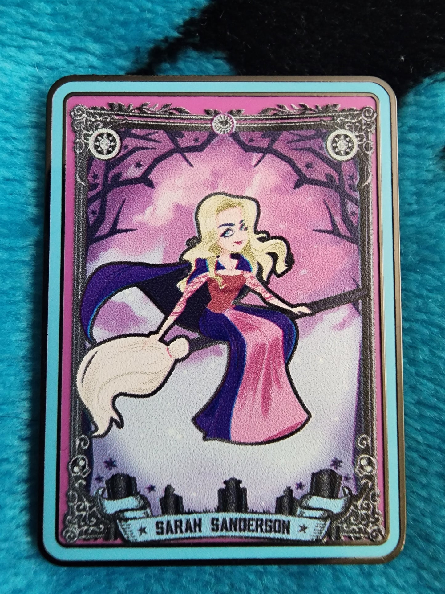 Loungefly Disney Hocus-Pocus Mystery Pins