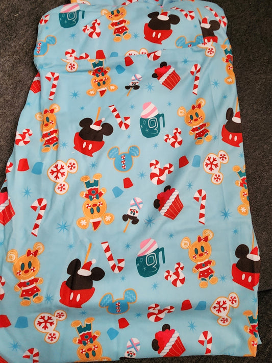 Charlies Project Disney Mickey Mouse and Friends Christmas Leggings