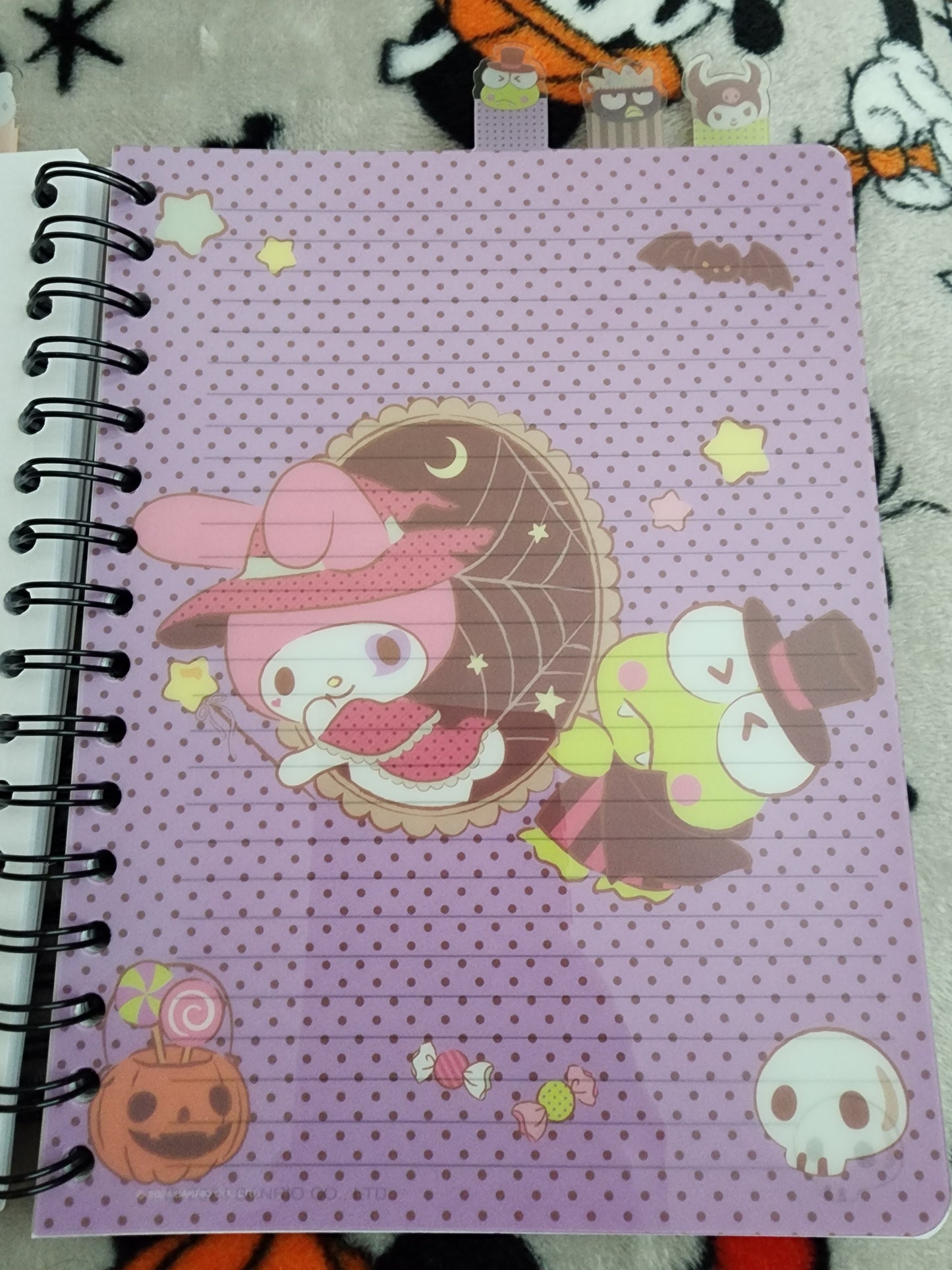 Hello Kitty and Friends 5 Tabbed Halloween Notebook