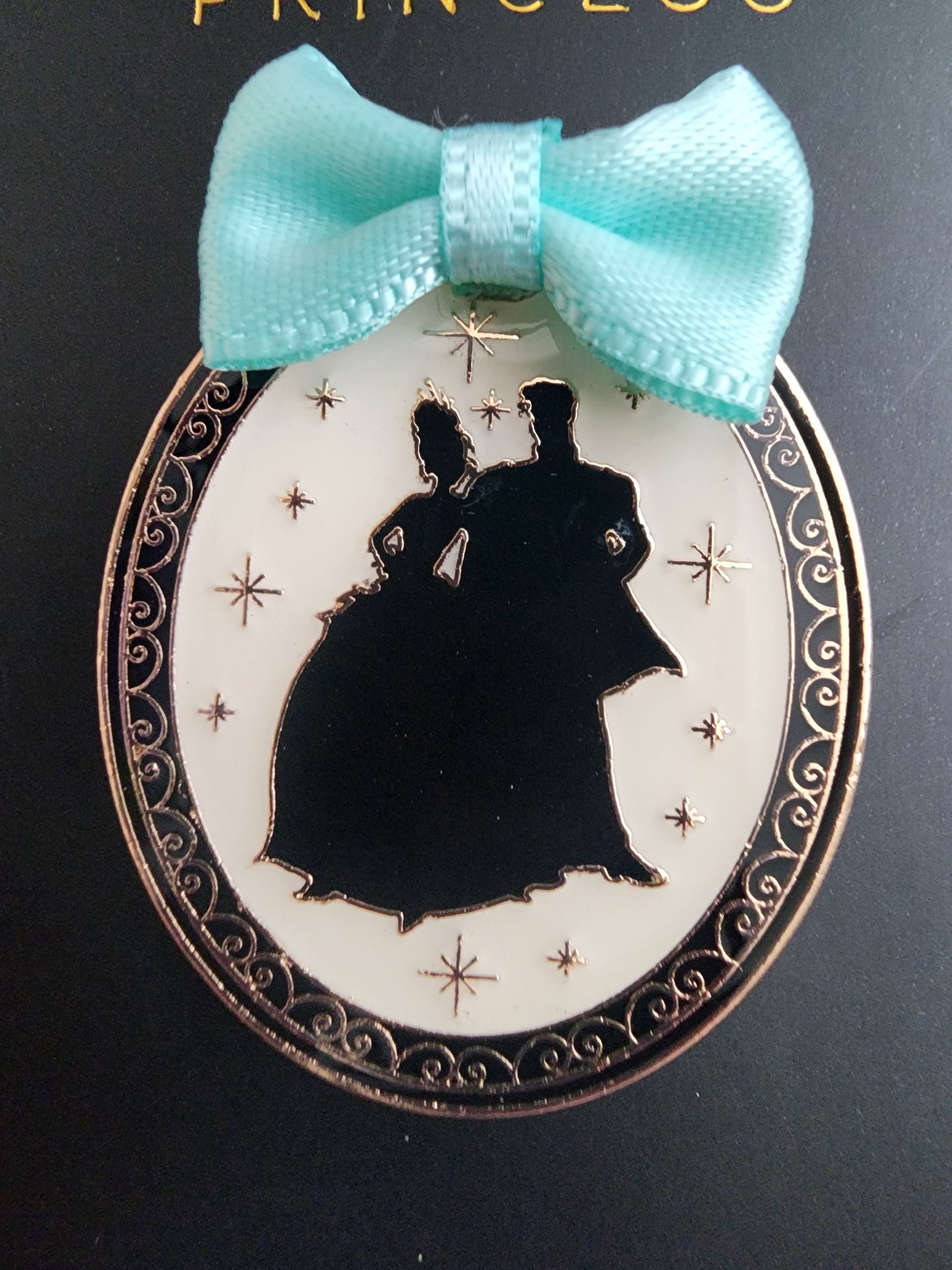 Loungefly Disney Tiana & Prince Naveen's Silhouette Cameo Pin