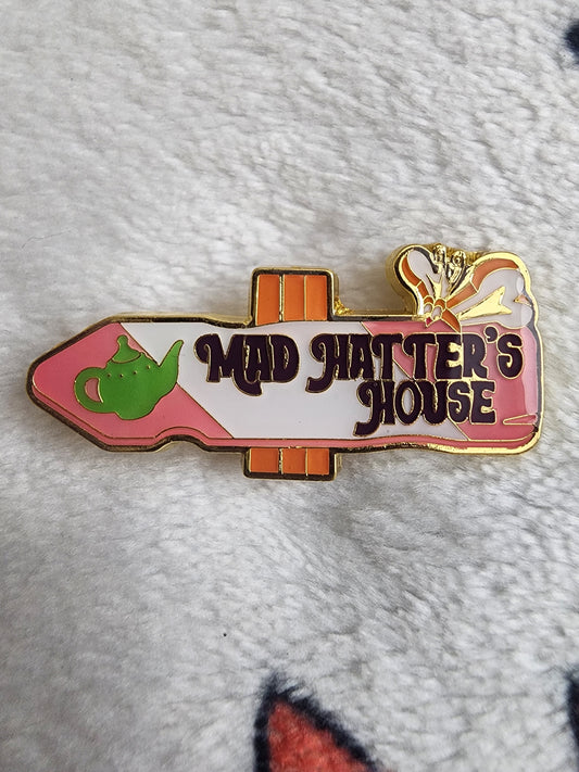 Loungefly Disney Alice in Wonderland Sign Mystery Pins