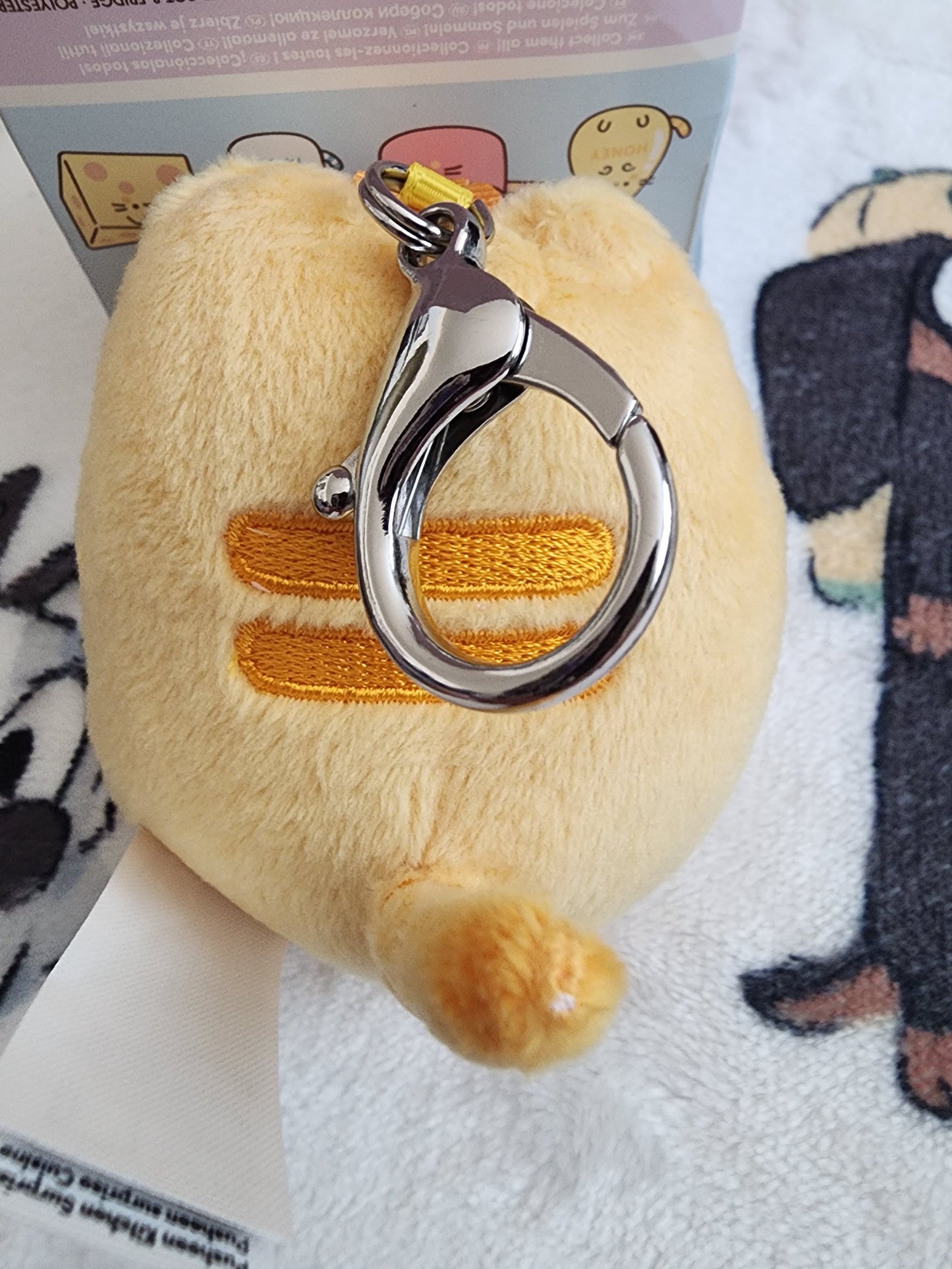 Pusheen Kitchen Surprise Mystery Plush Bag Clips