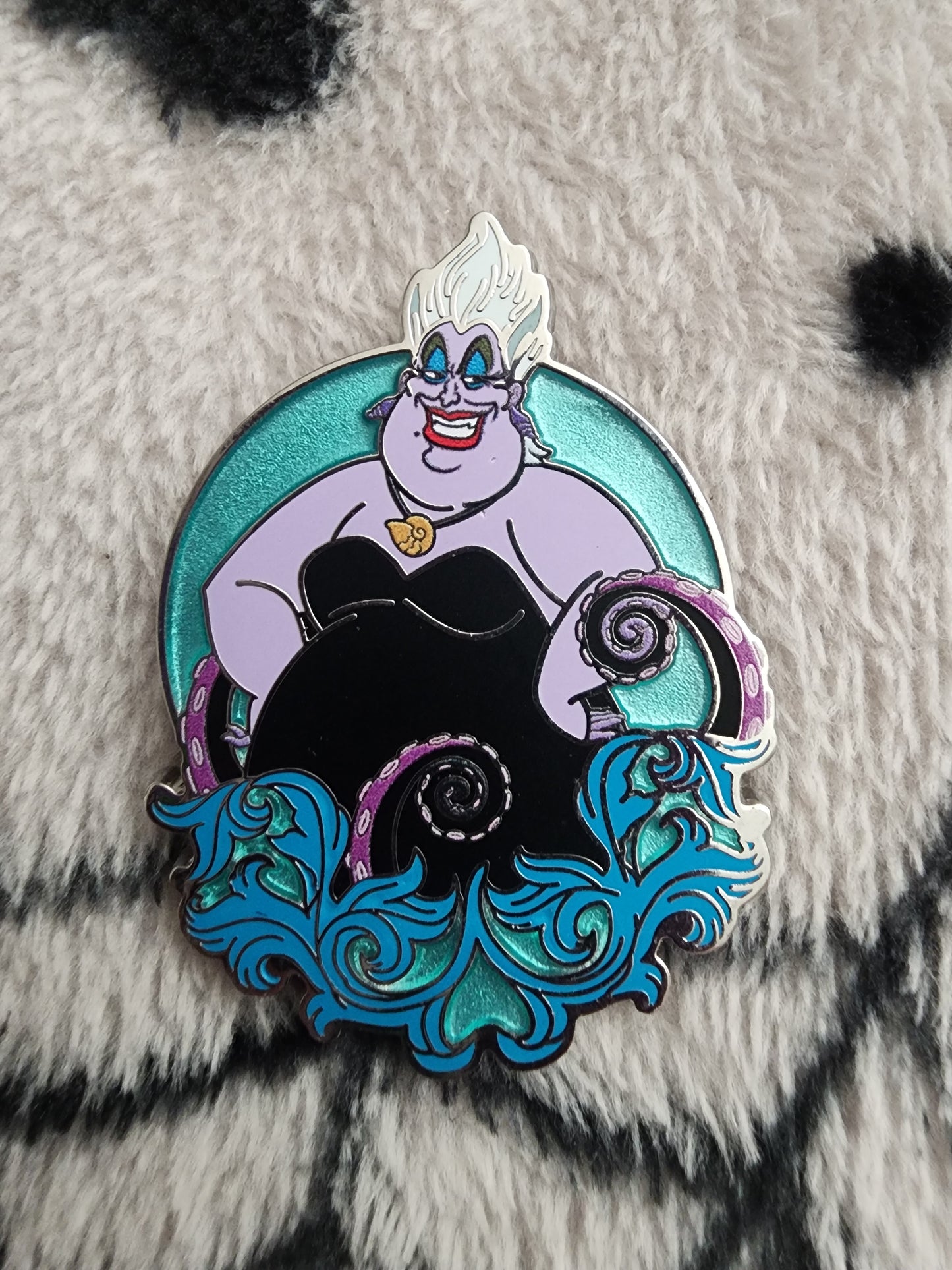 Our Universe Disney Villains Mystery Pins