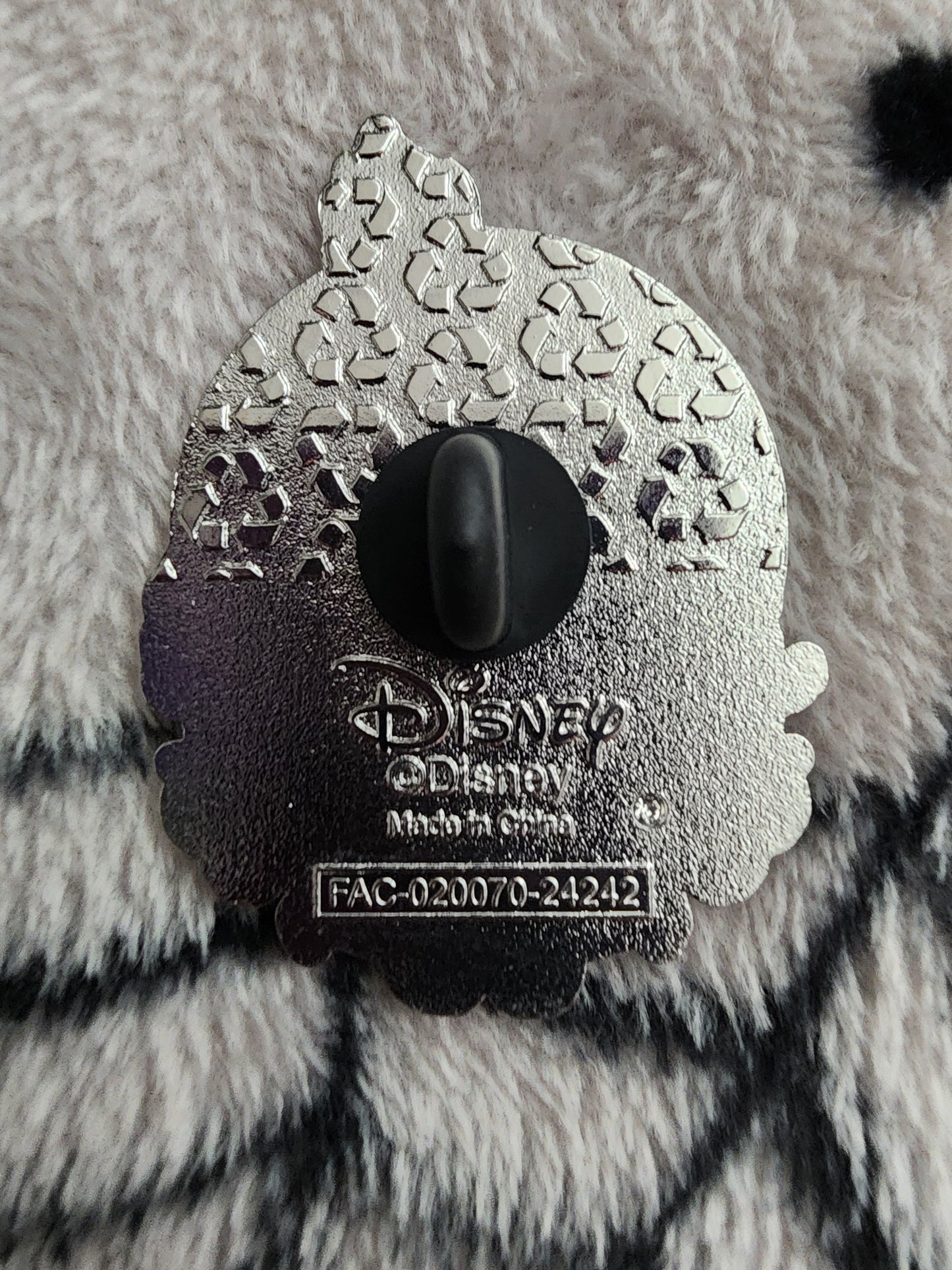 Our Universe Disney Villains Mystery Pins