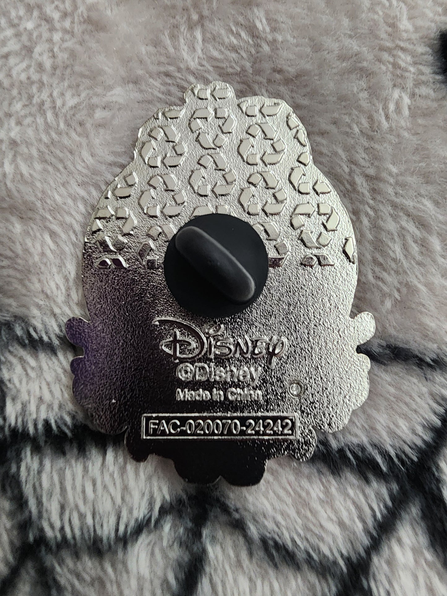 Our Universe Disney Villains Mystery Pins