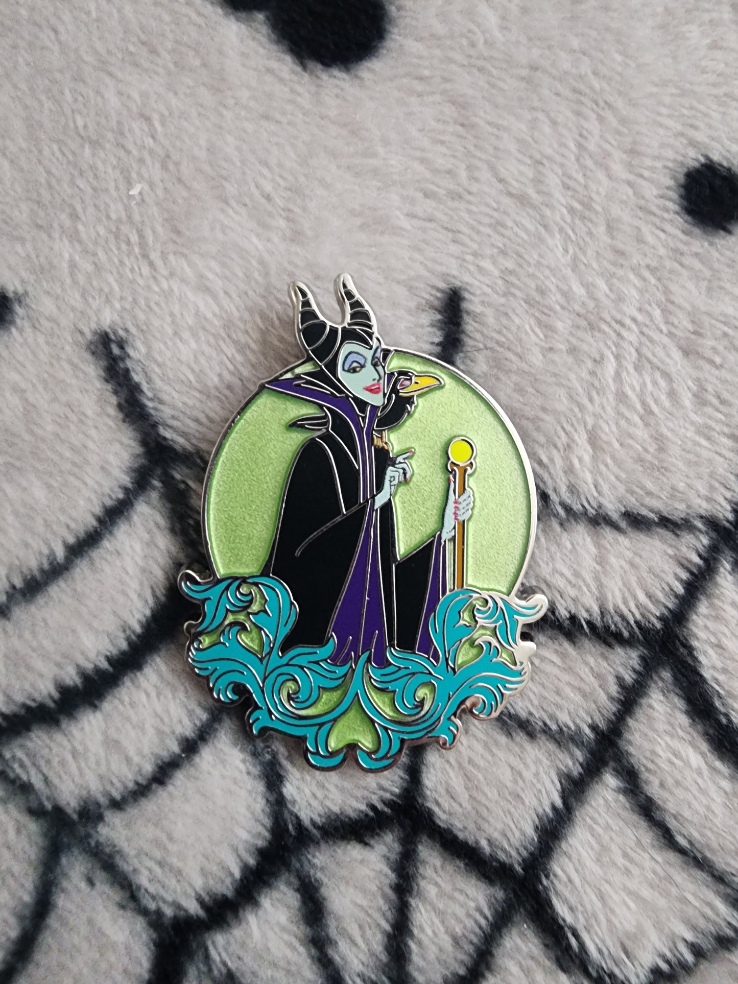 Our Universe Disney Villains Mystery Pins