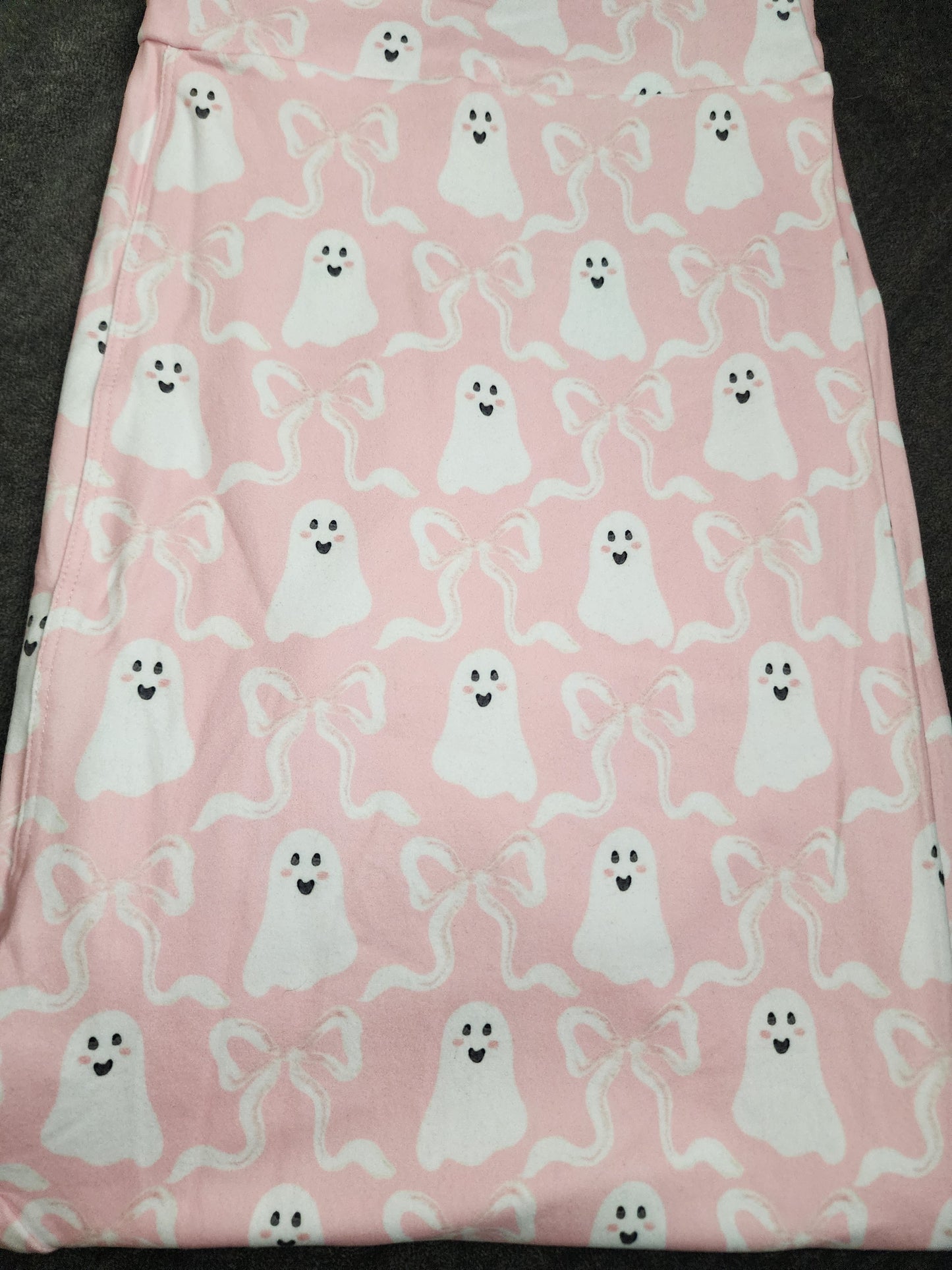 CP Cute Ghosts and Bows Halloween Leggings