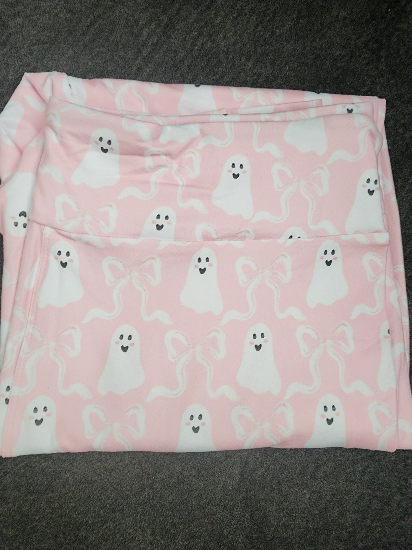 CP Cute Ghosts and Bows Halloween Leggings