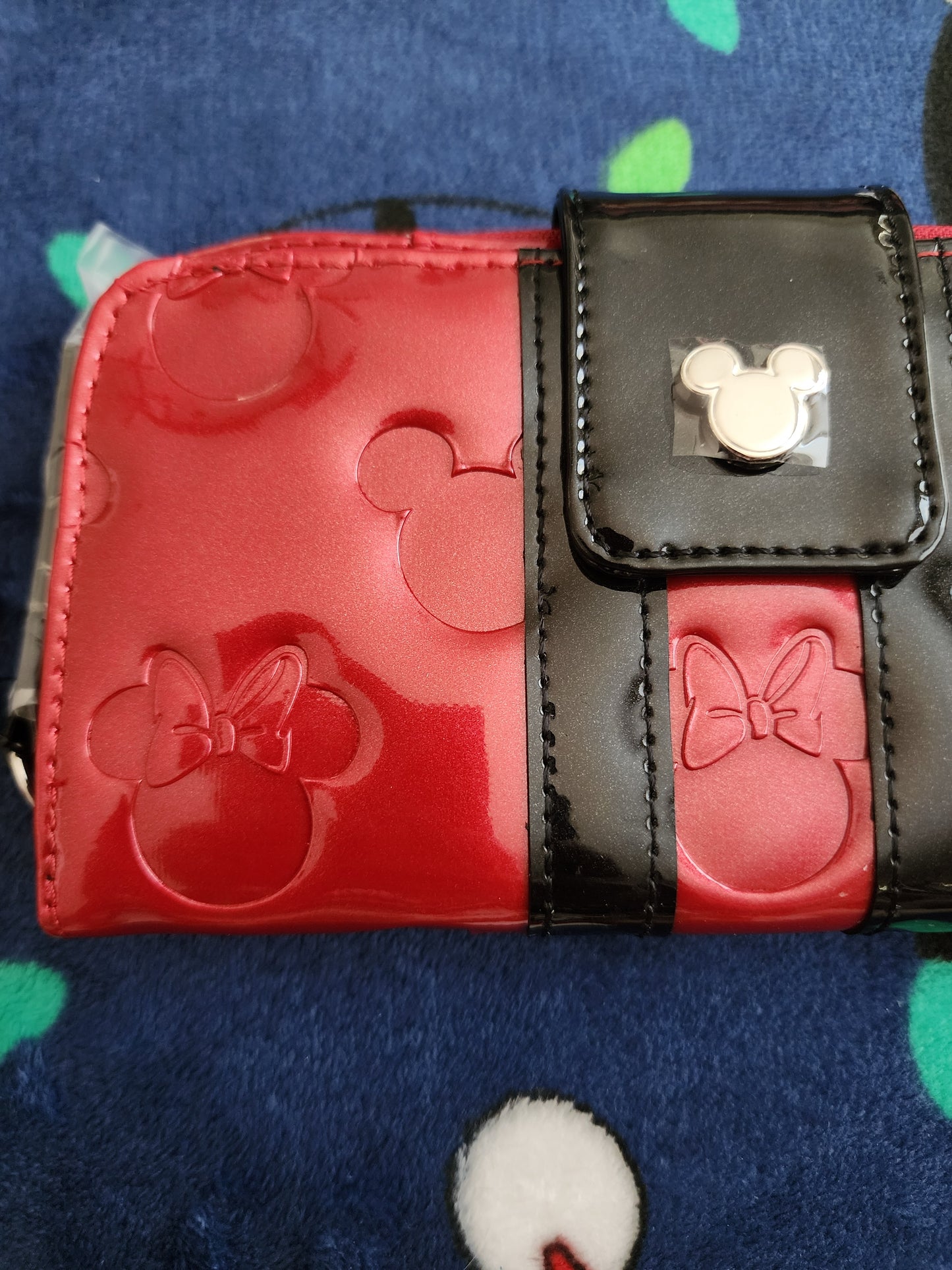 Loungefly Disney Patentleather Embossed Minnie Mouse Wallet