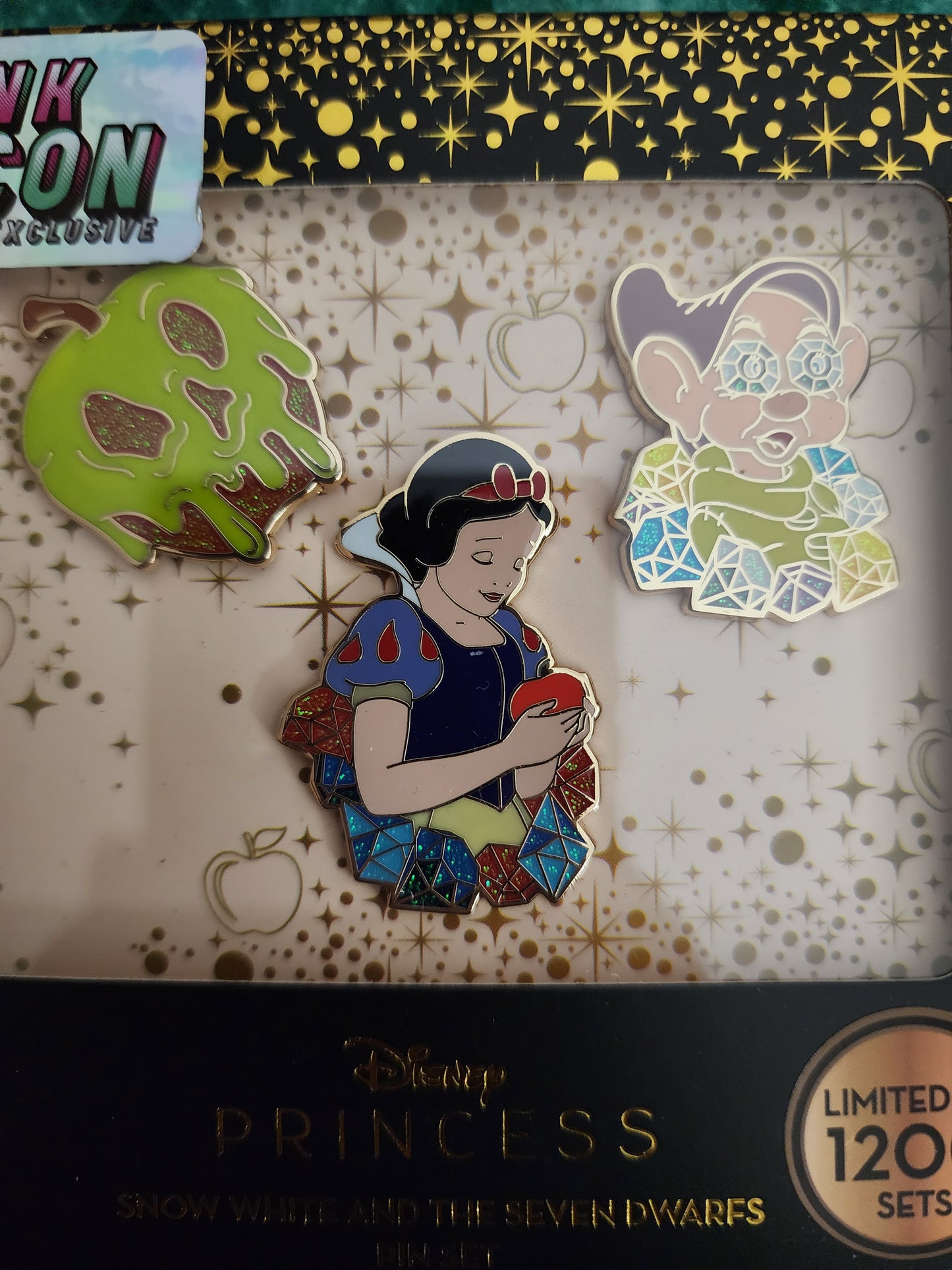 Disney Snow White Limited Edition Pin Set