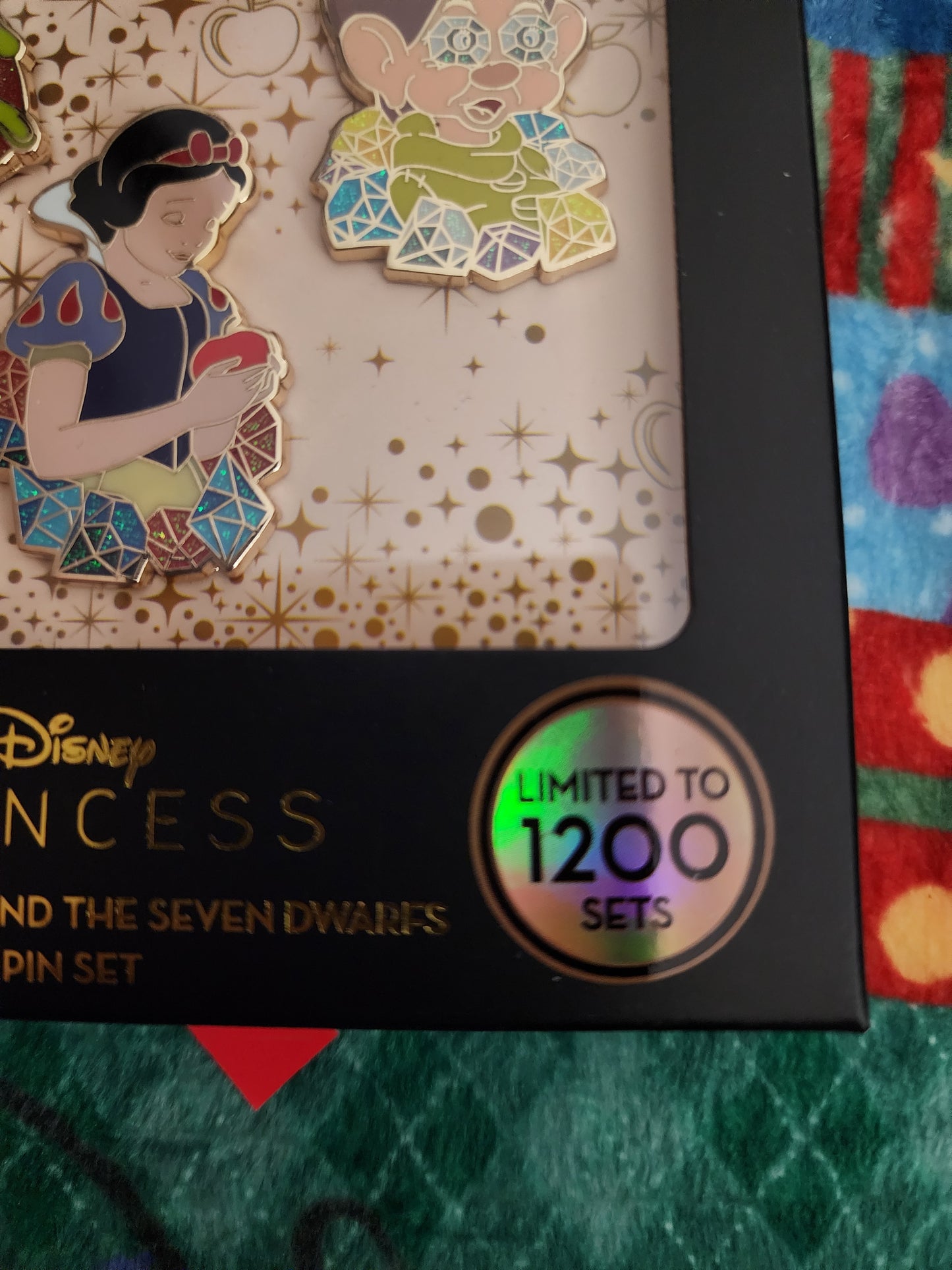 Disney Snow White Limited Edition Pin Set