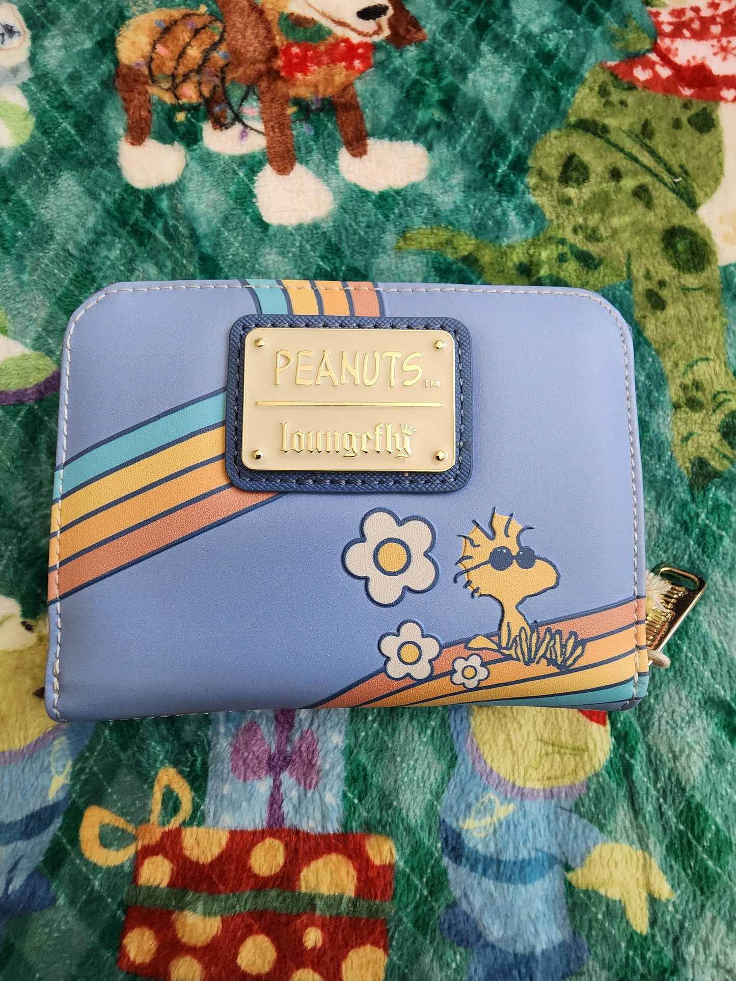 Loungefly Peanuts Snoopy Groovy Wallet