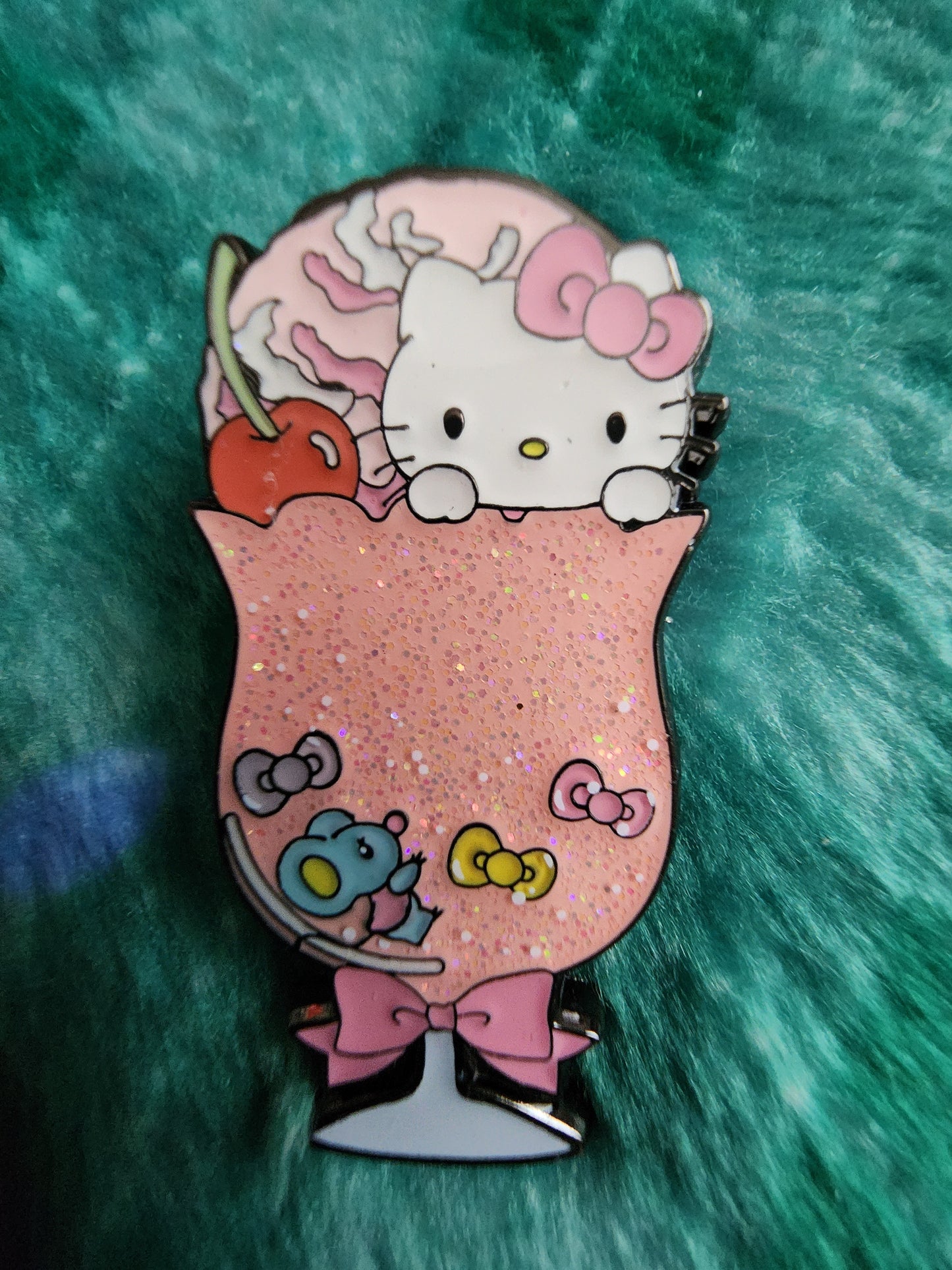 Loungefly Hello Kitty and Friends Fruit Drink Mystery Pins