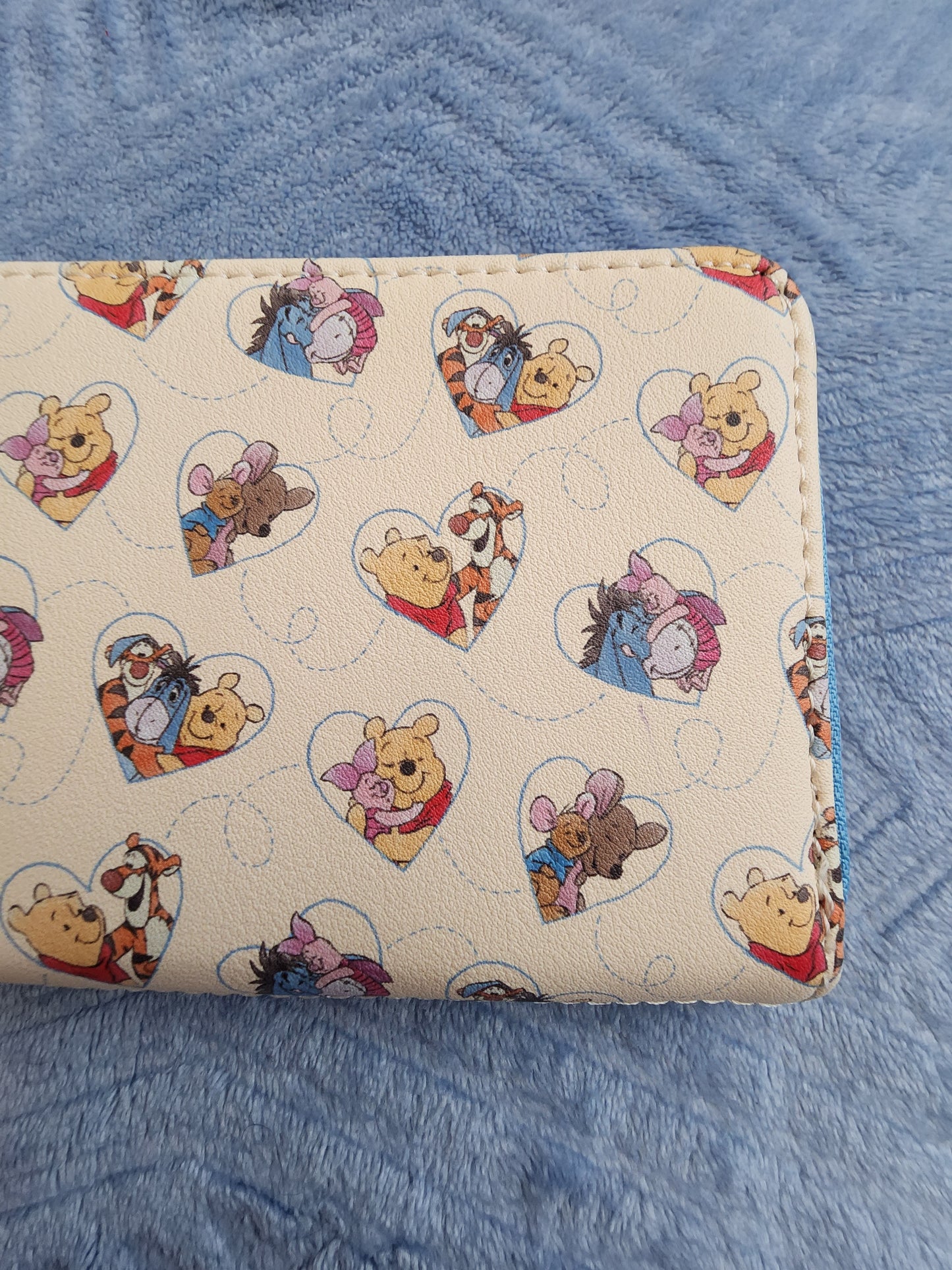 Loungefly Disney Winnie the Pooh and Friends Hugs and Hearts Wallet