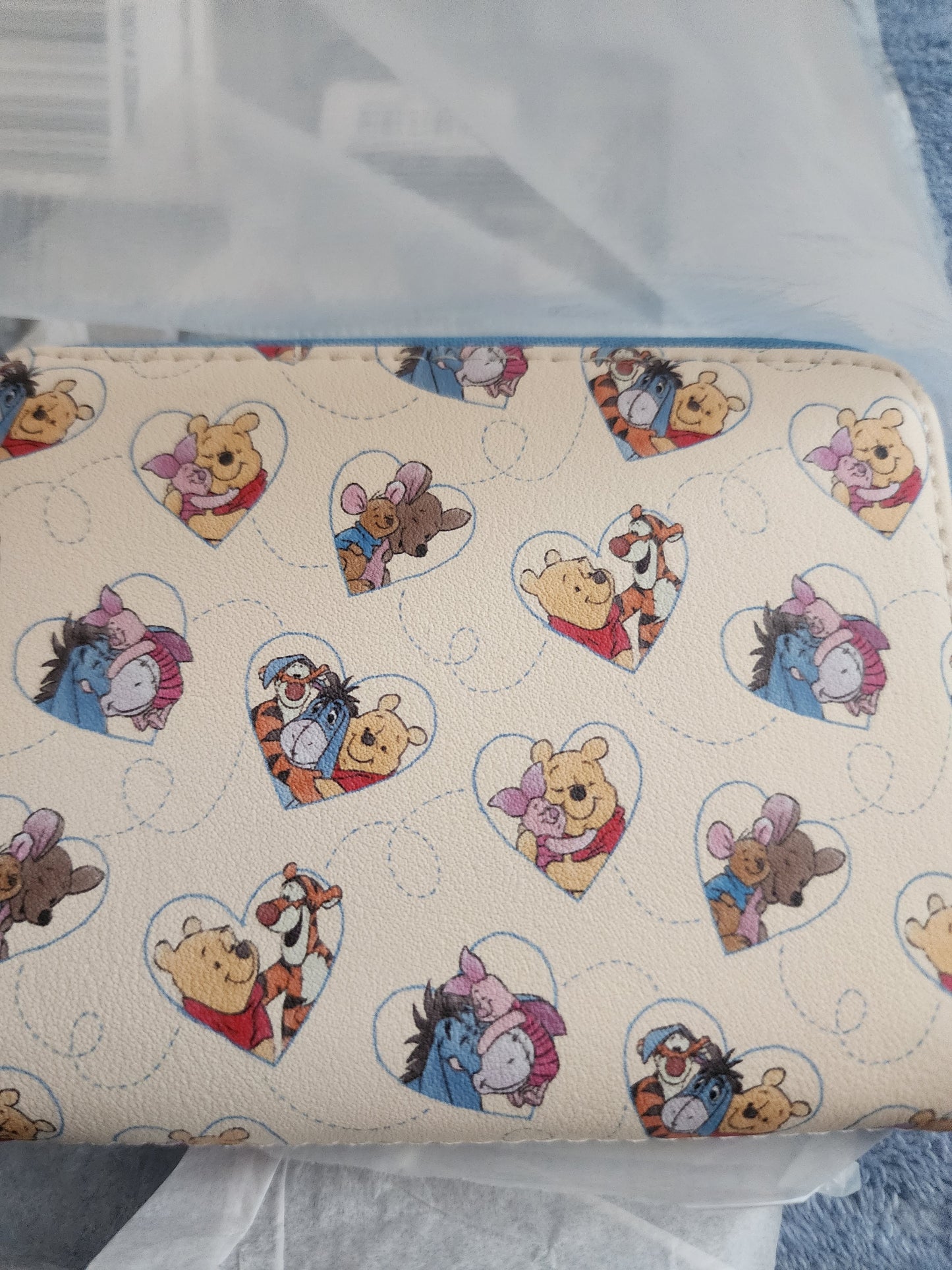 Loungefly Disney Winnie the Pooh and Friends Hugs and Hearts Wallet