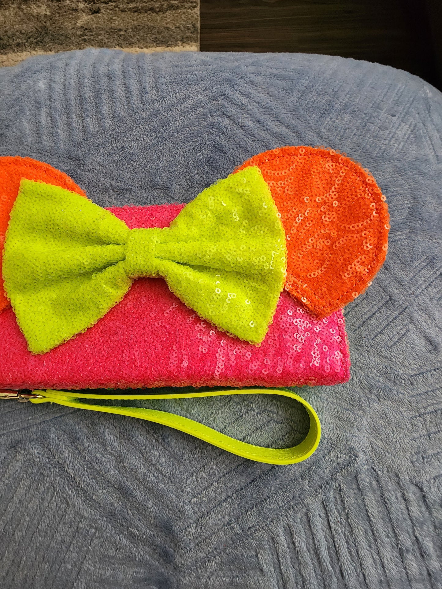 Loungefly Exclusive Disney Minnie Mouse Neon Wallet/Wristlet