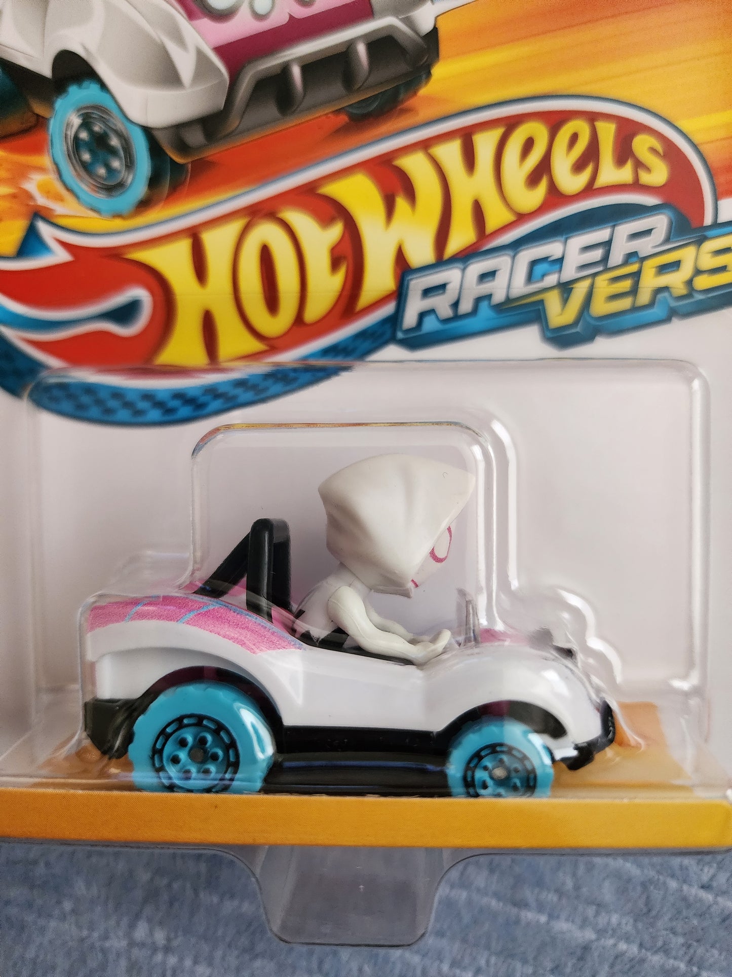 Hot Wheels Racer Verse Spider Gwen Car