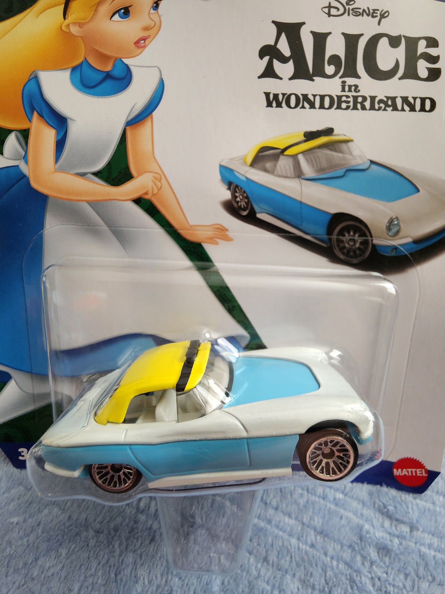 Hot Wheels Disney Alice in Wonderland Car