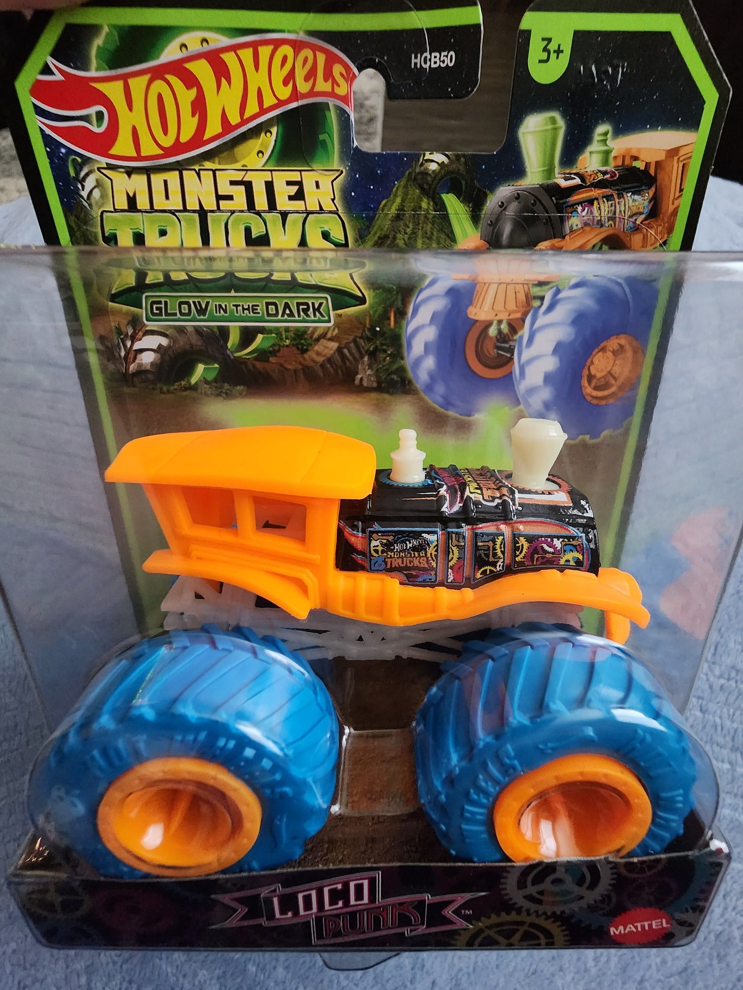 Hot Wheels Glows in the Dark Monster Trucks