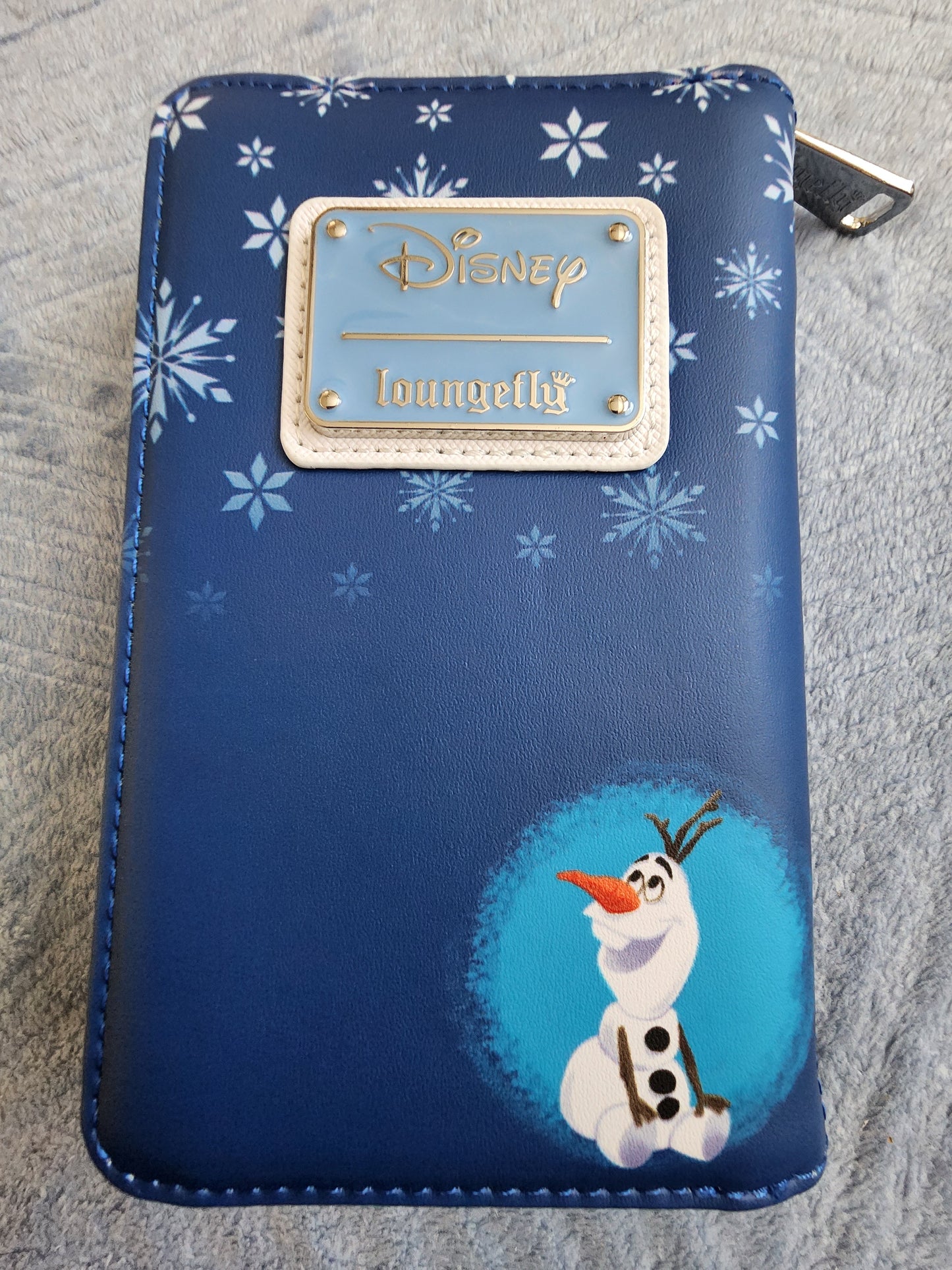 Loungefly Disney Frozen Elisa Exclusive Wallet