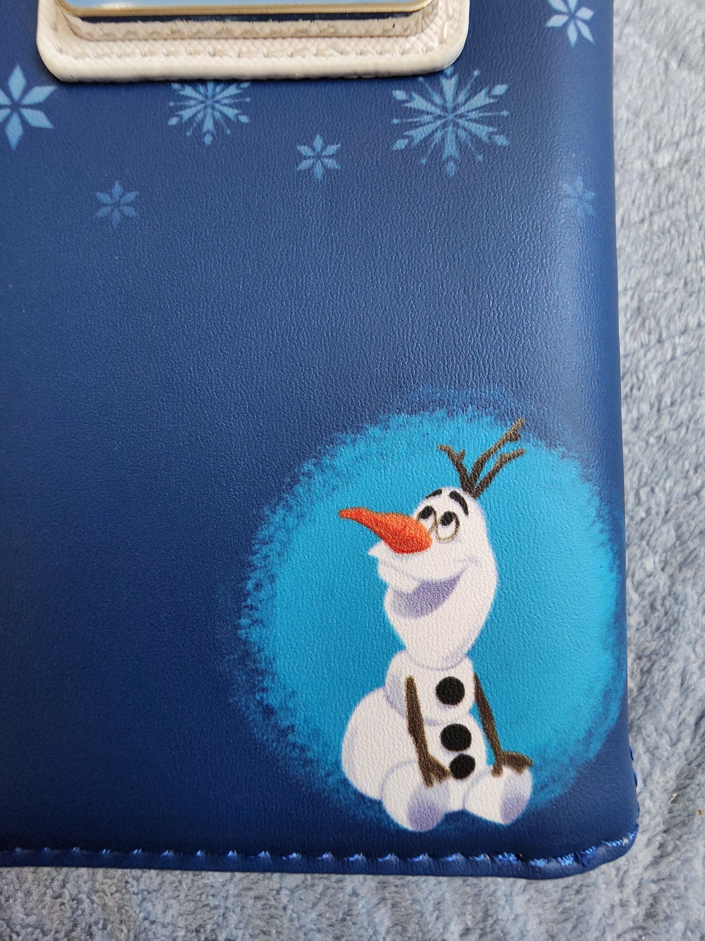 Loungefly Disney Frozen Elisa Exclusive Wallet