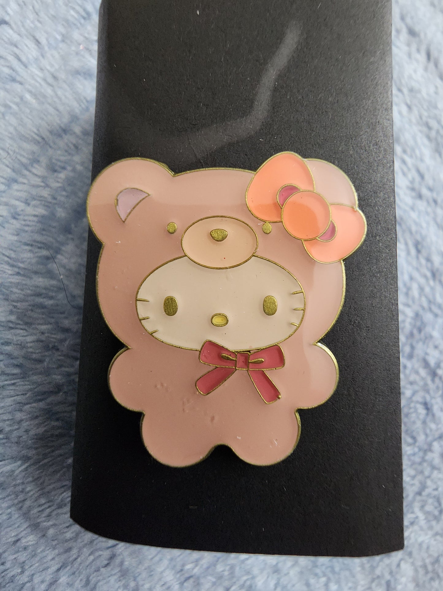 Hello Kitty and Friends Latte Bear Mystery Pins