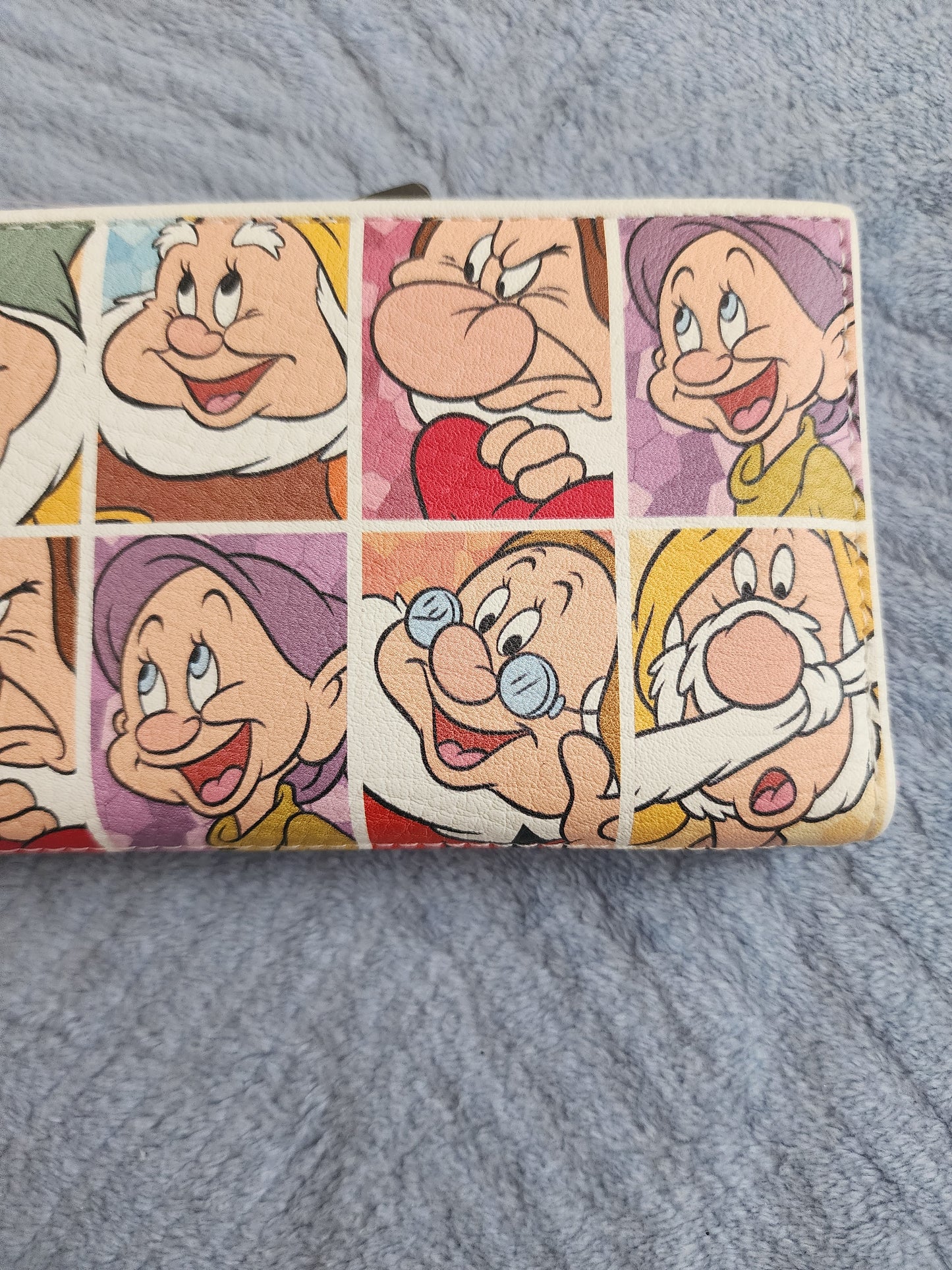 Disney Snow White and The Seven Drawfs Wallet